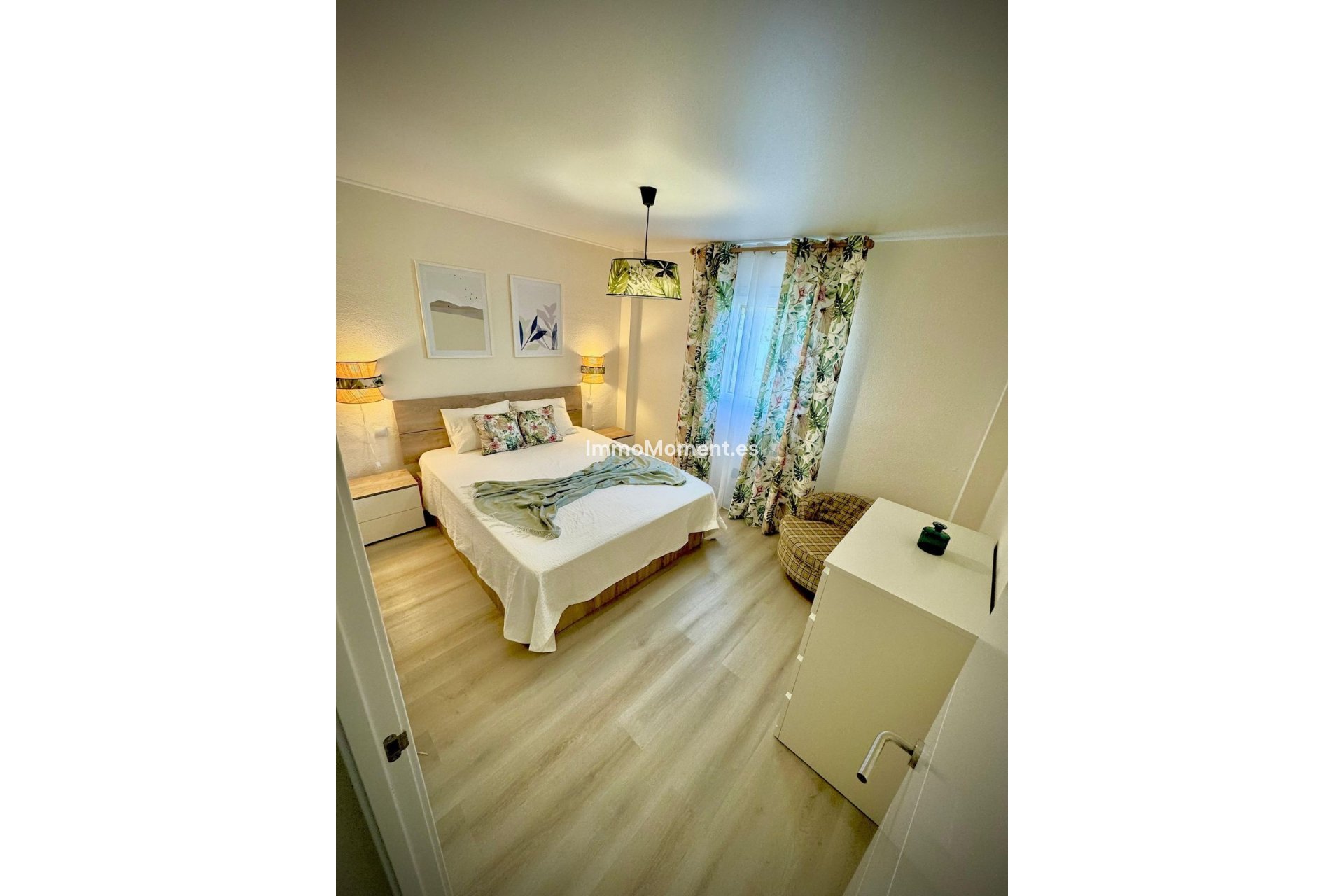 Resale - Apartment - Manilva - La Duquesa