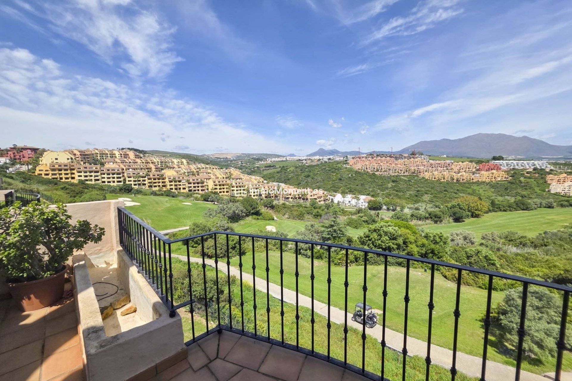 Resale - Apartment - Manilva - La Duquesa