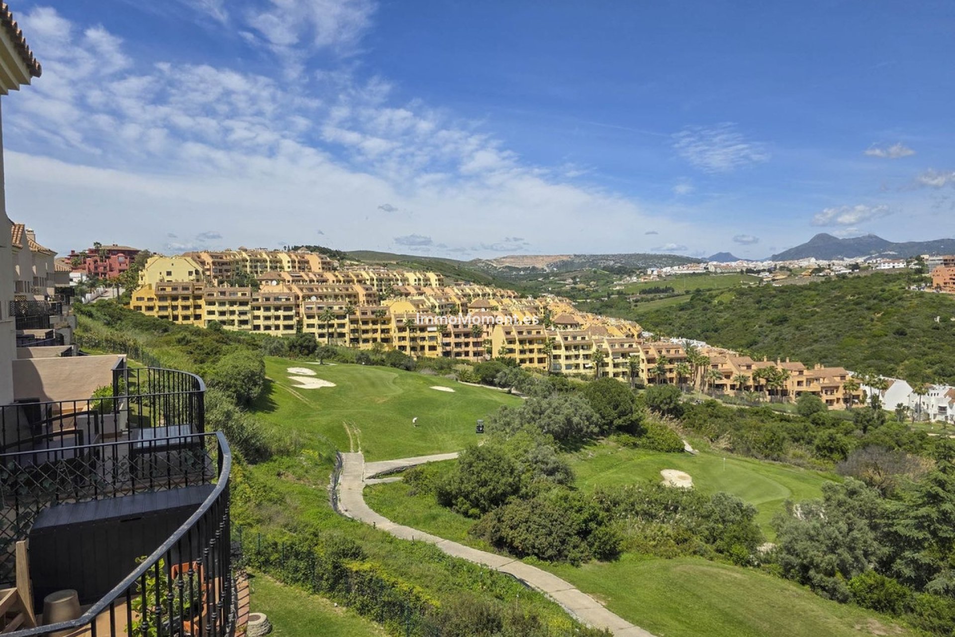 Resale - Apartment - Manilva - La Duquesa