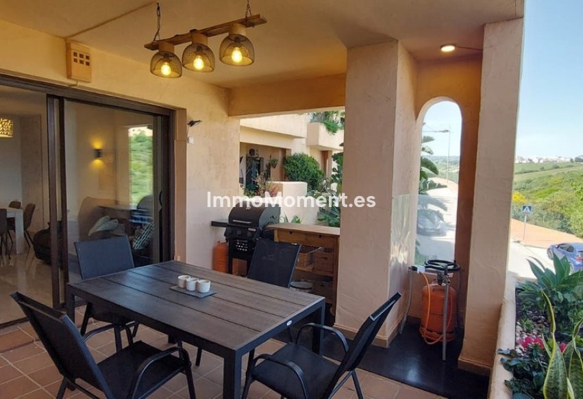 Resale - Apartment - Manilva - La Duquesa