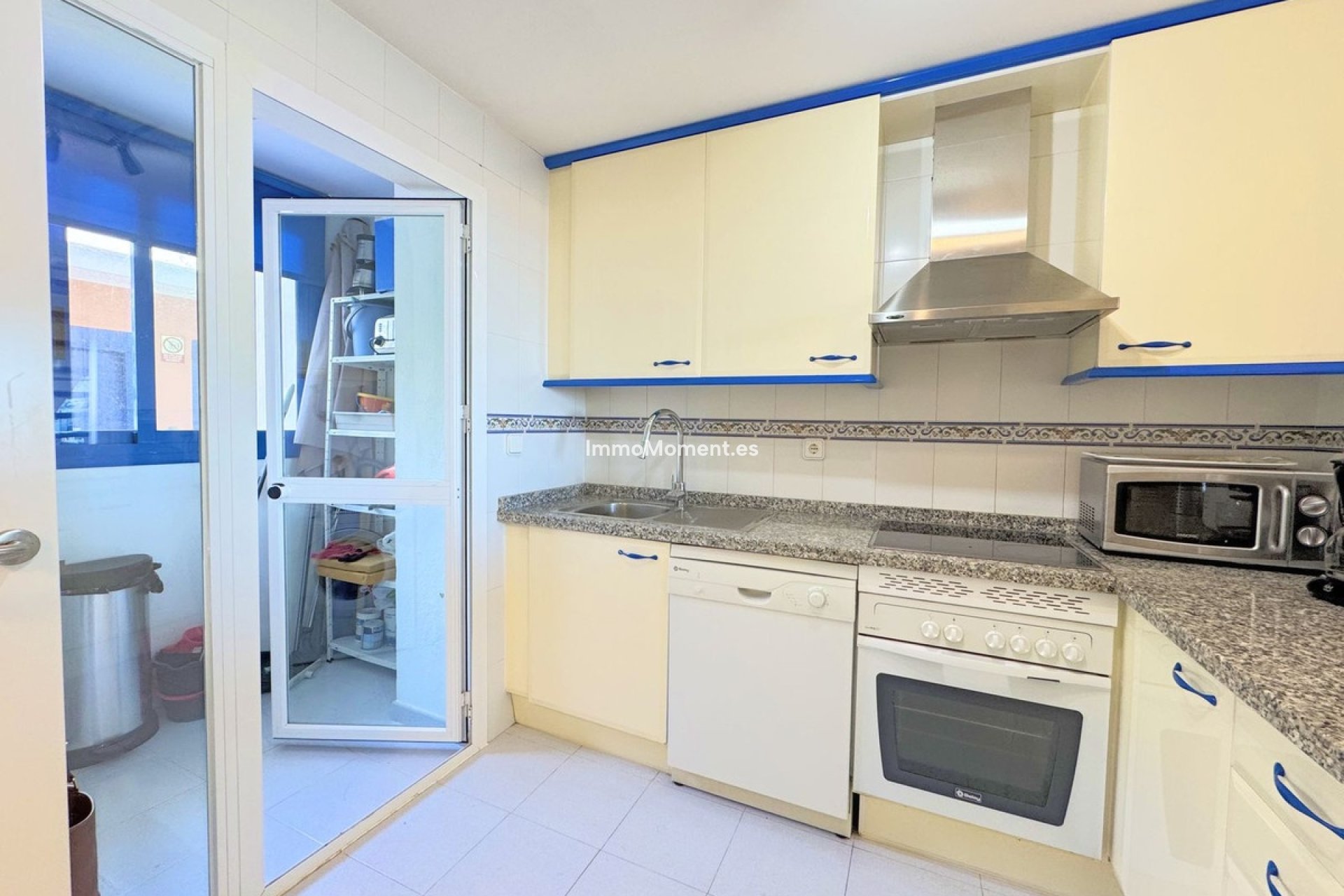 Resale - Apartment - Manilva - La Duquesa