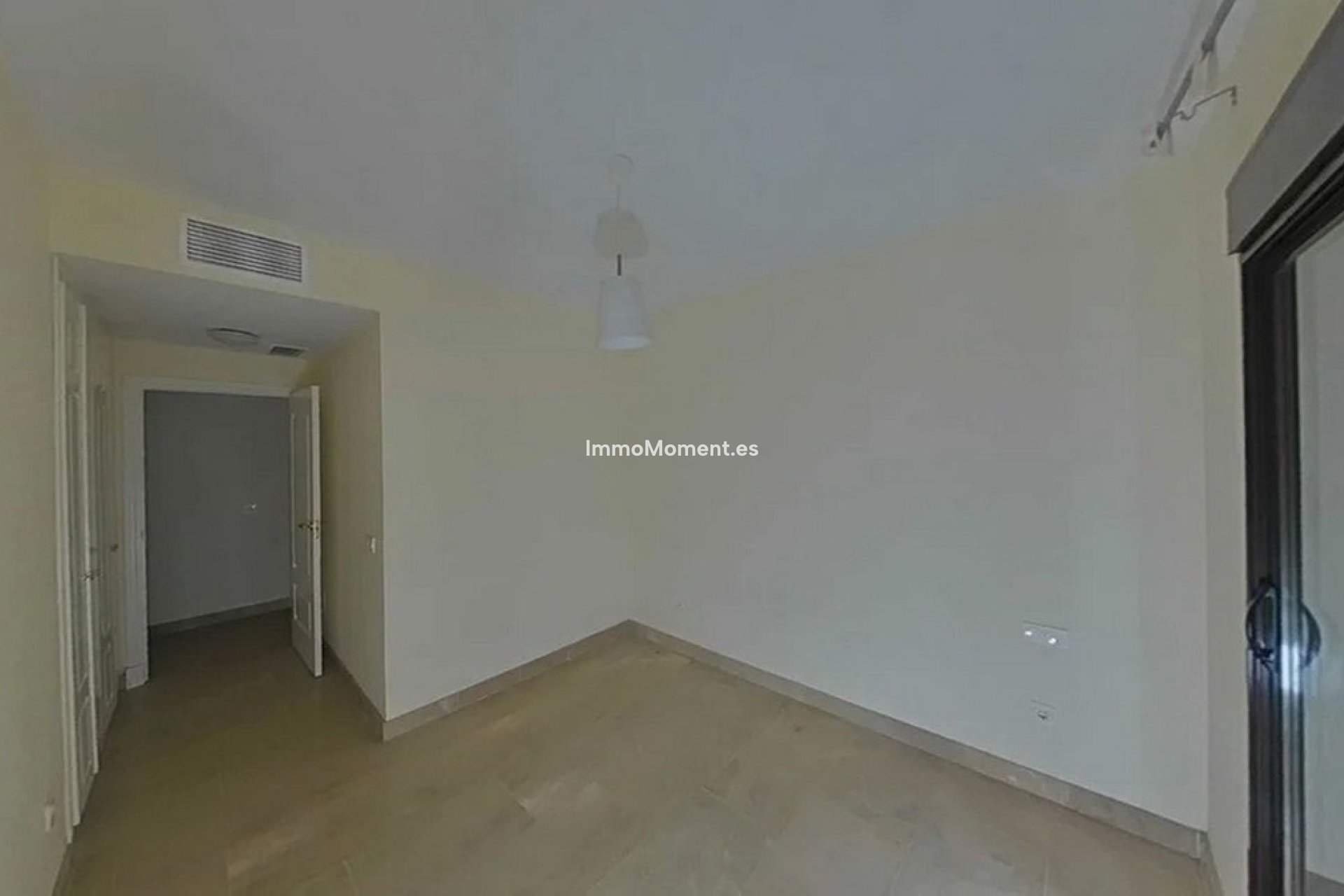 Resale - Apartment - Manilva - La Duquesa