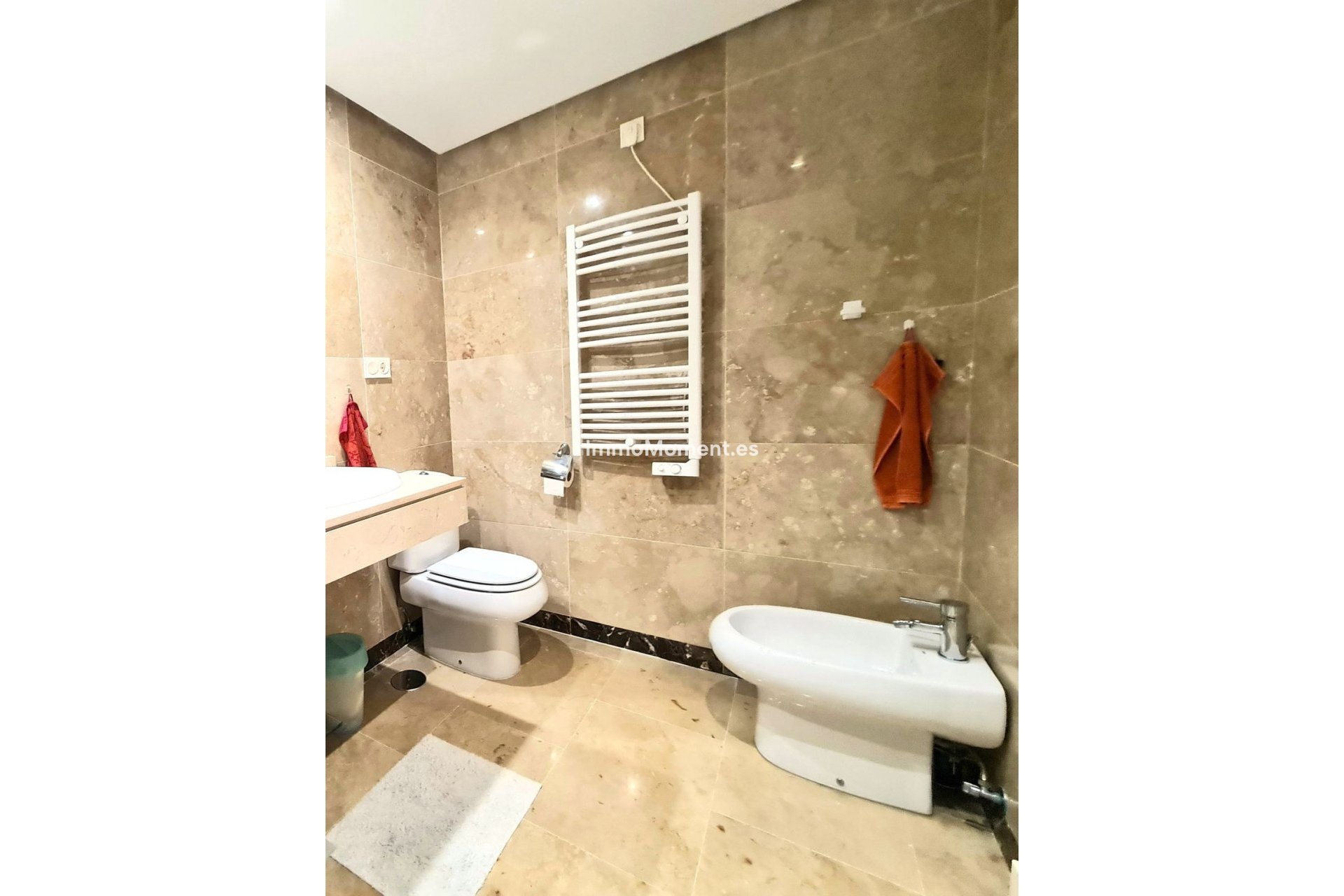 Resale - Apartment - Manilva - La Duquesa