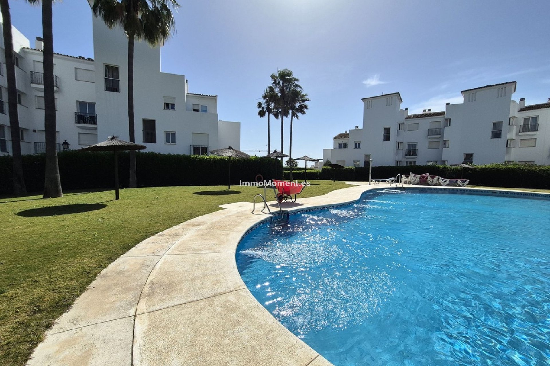 Resale - Apartment - Manilva - La Duquesa