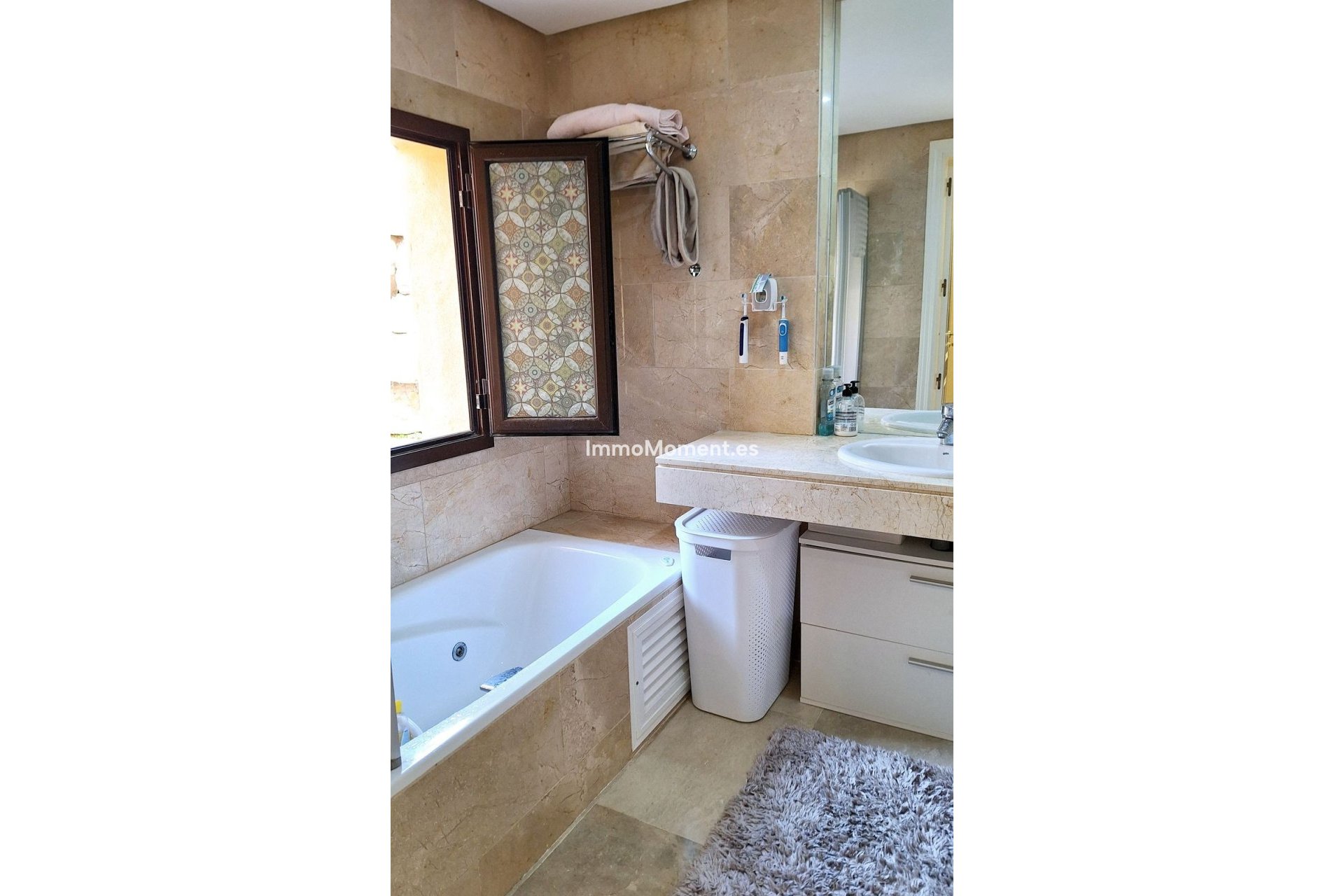 Resale - Apartment - Manilva - La Duquesa