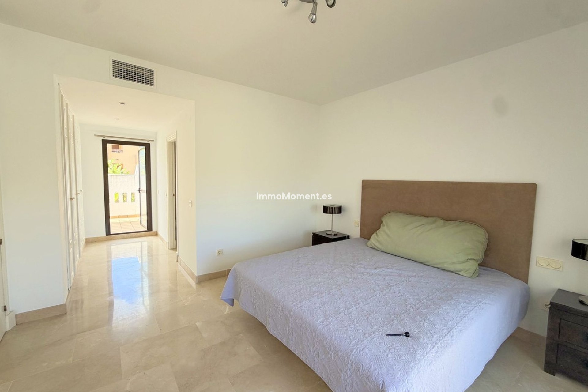 Resale - Apartment - Manilva - La Duquesa