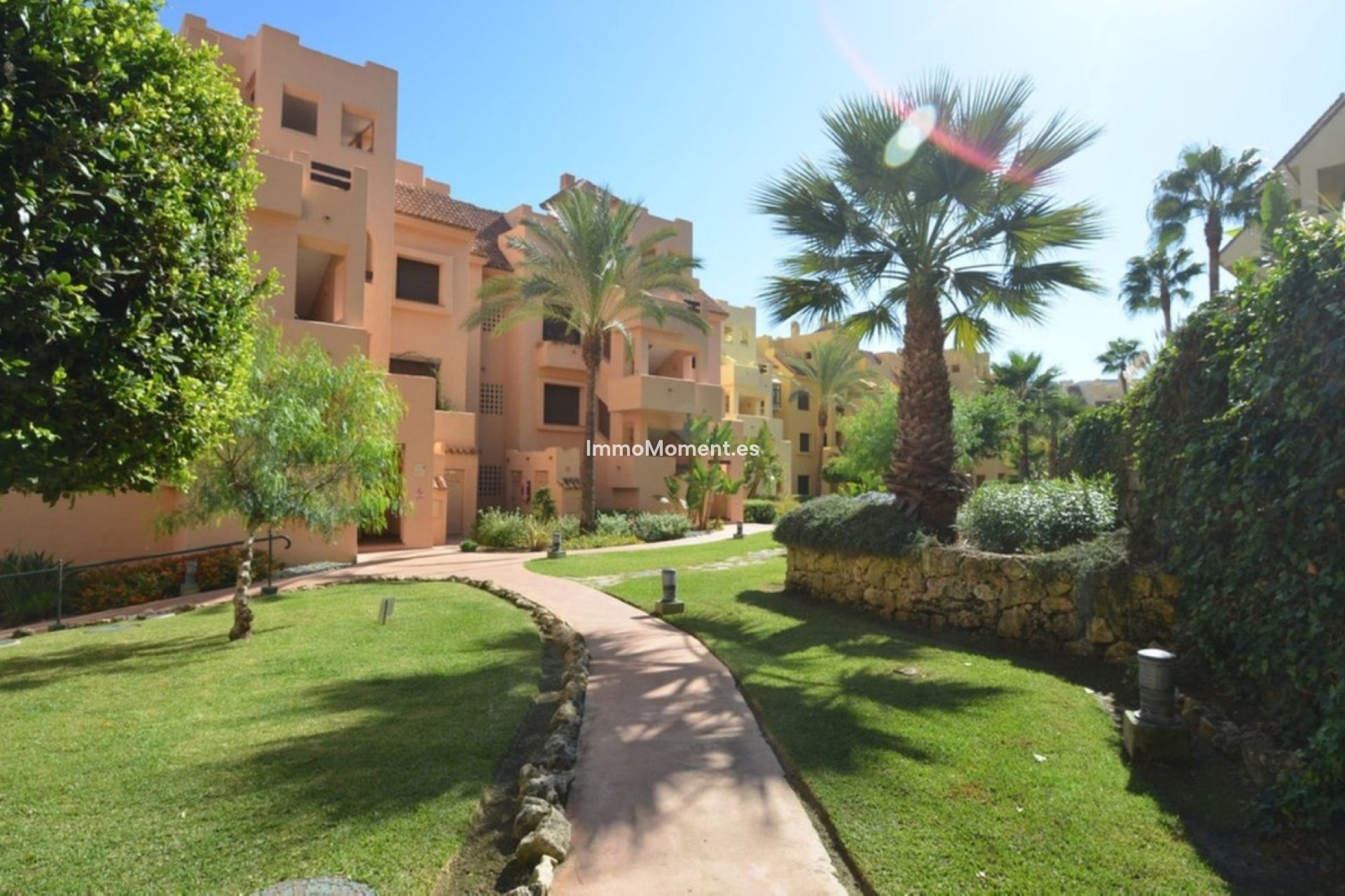 Resale - Apartment - Manilva - La Duquesa