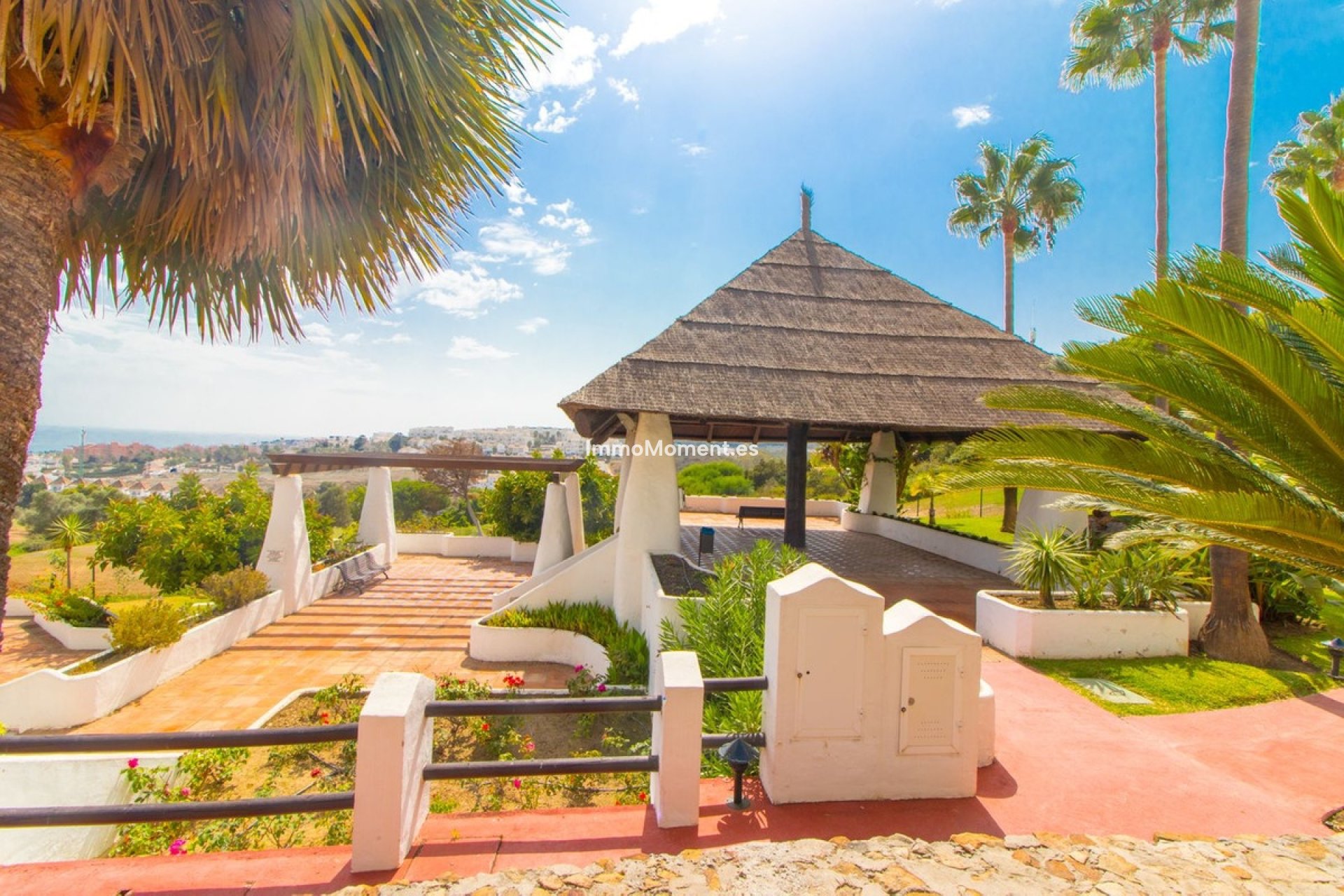 Resale - Apartment - Manilva - La Duquesa