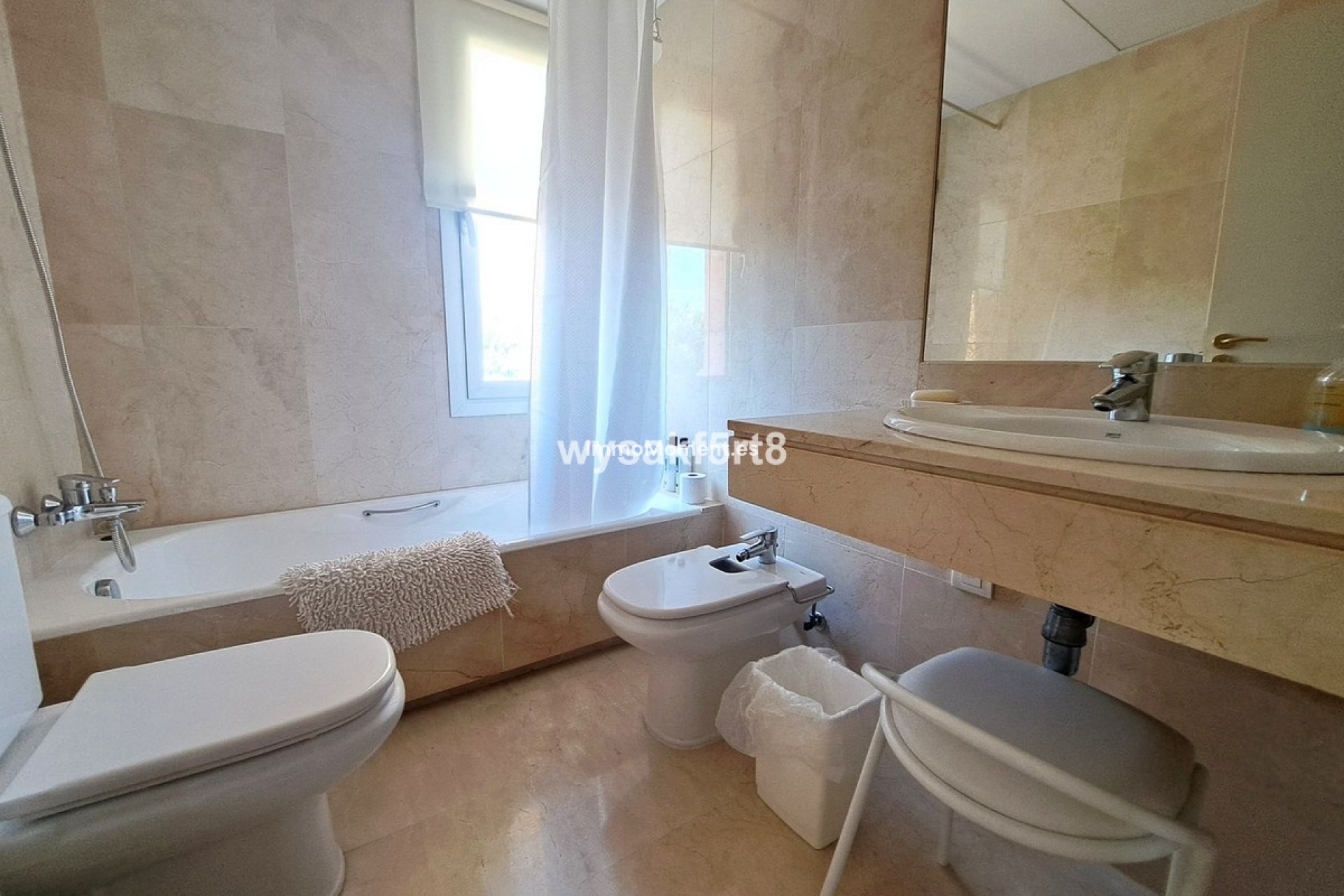 Resale - Apartment - Manilva - La Duquesa
