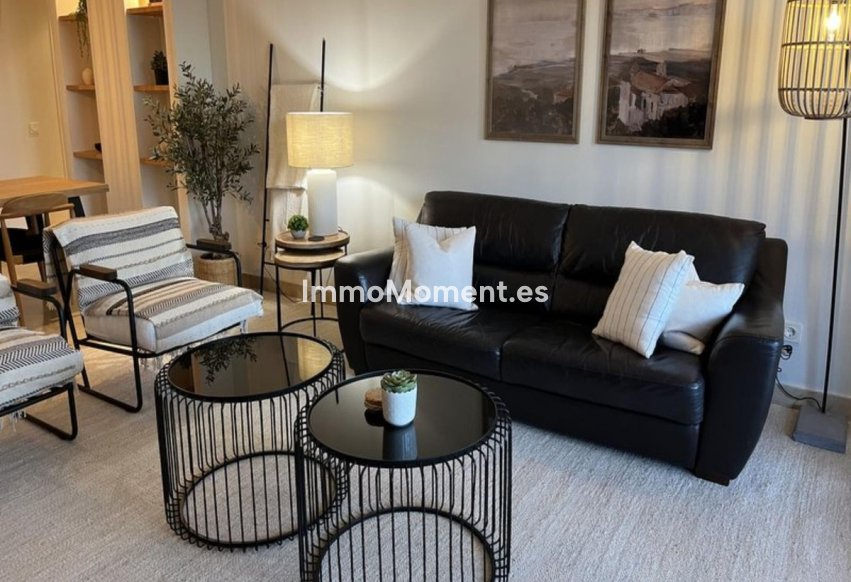 Resale - Apartment - Manilva - La Duquesa