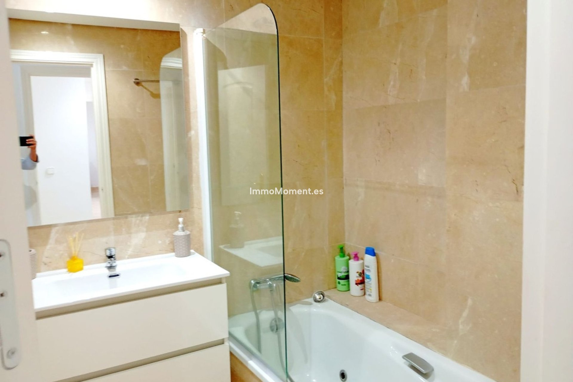 Resale - Apartment - Manilva - La Duquesa