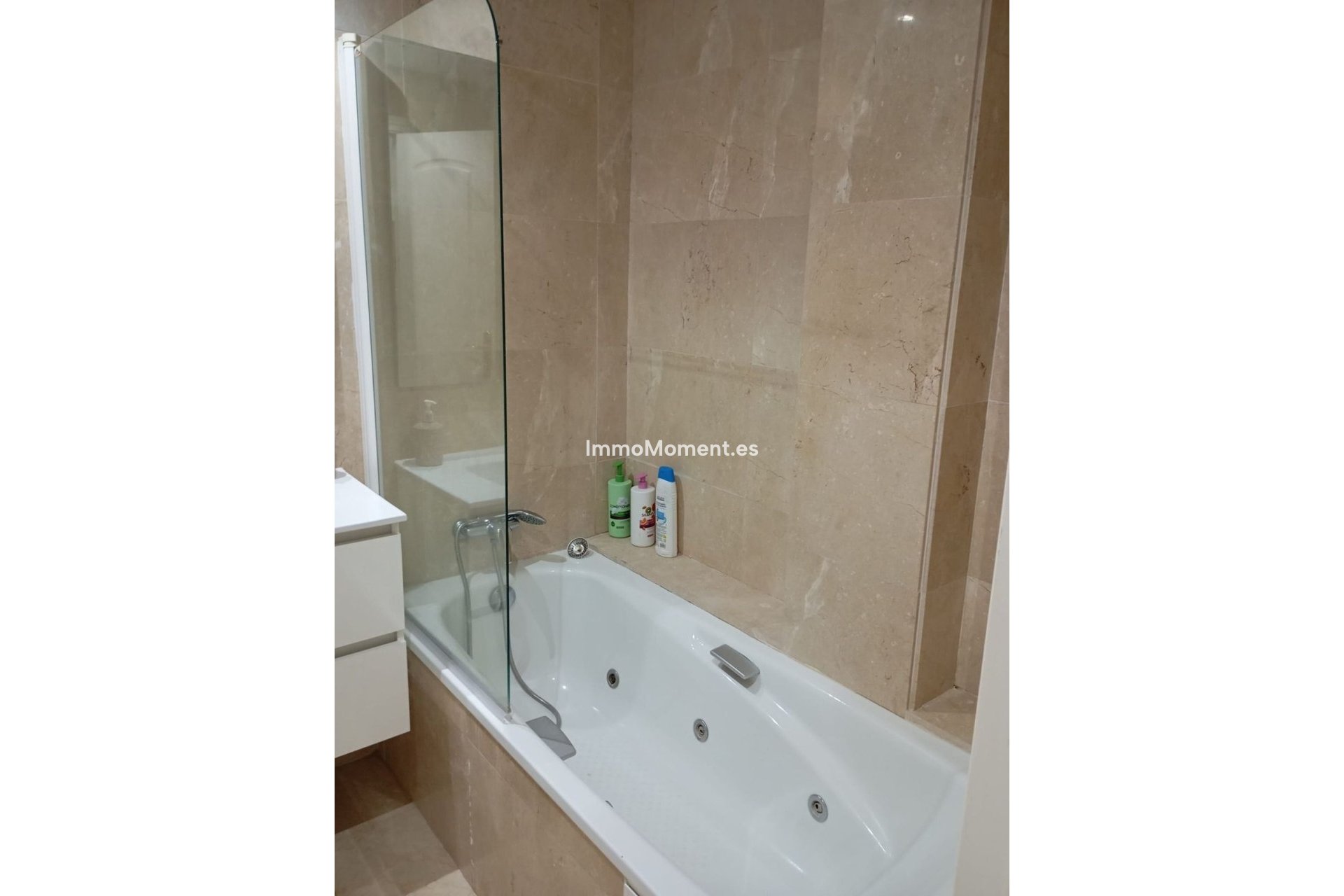 Resale - Apartment - Manilva - La Duquesa