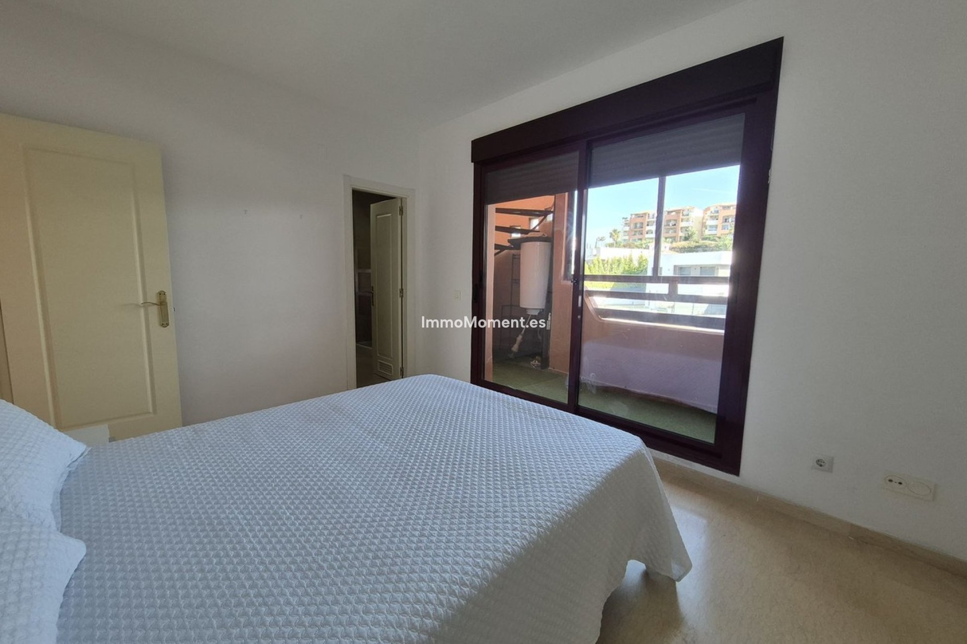 Resale - Apartment - Manilva - La Duquesa