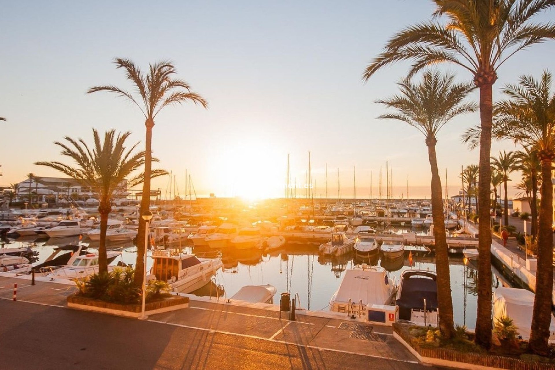 Resale - Apartment - Manilva - La Duquesa