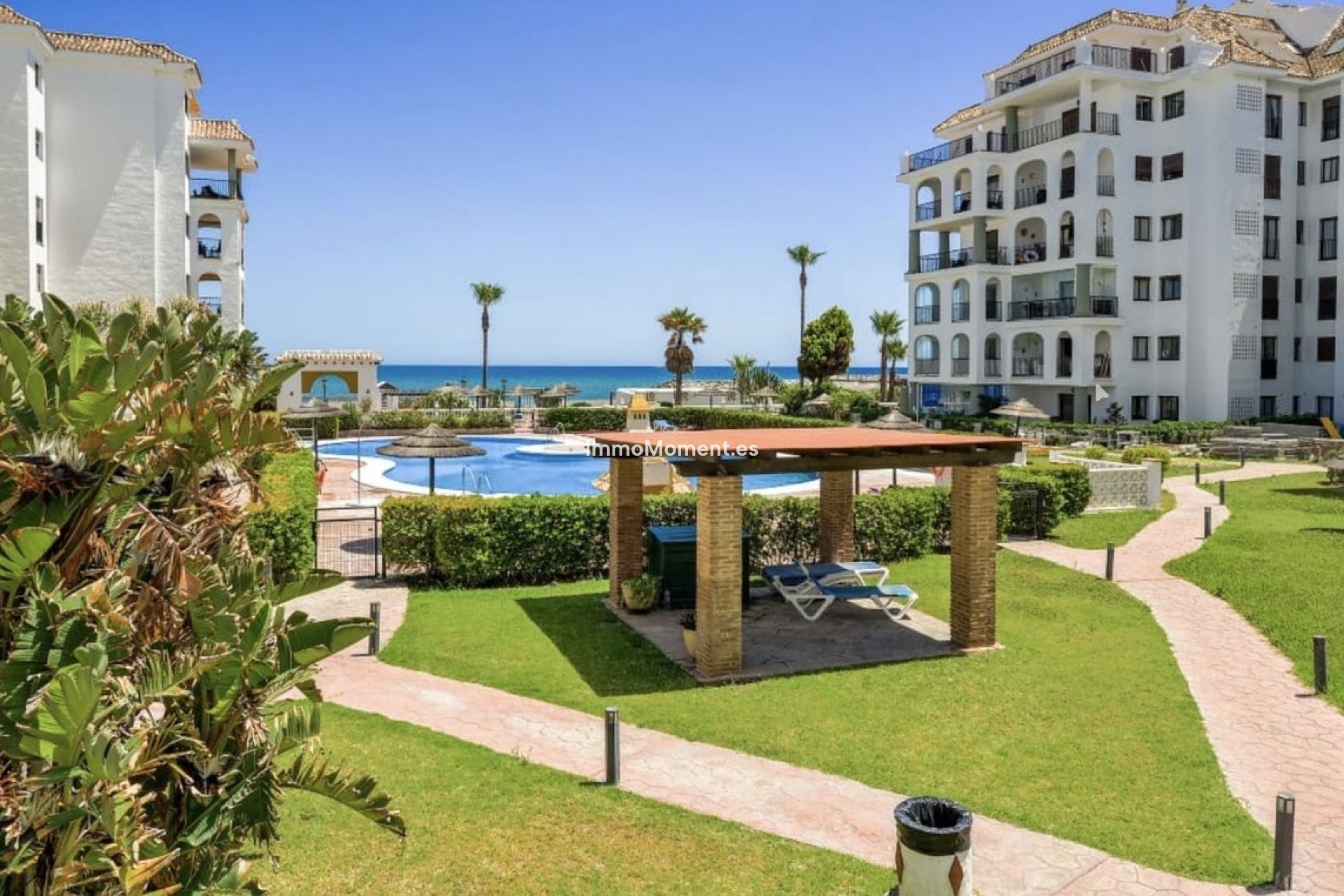 Resale - Apartment - Manilva - La Duquesa