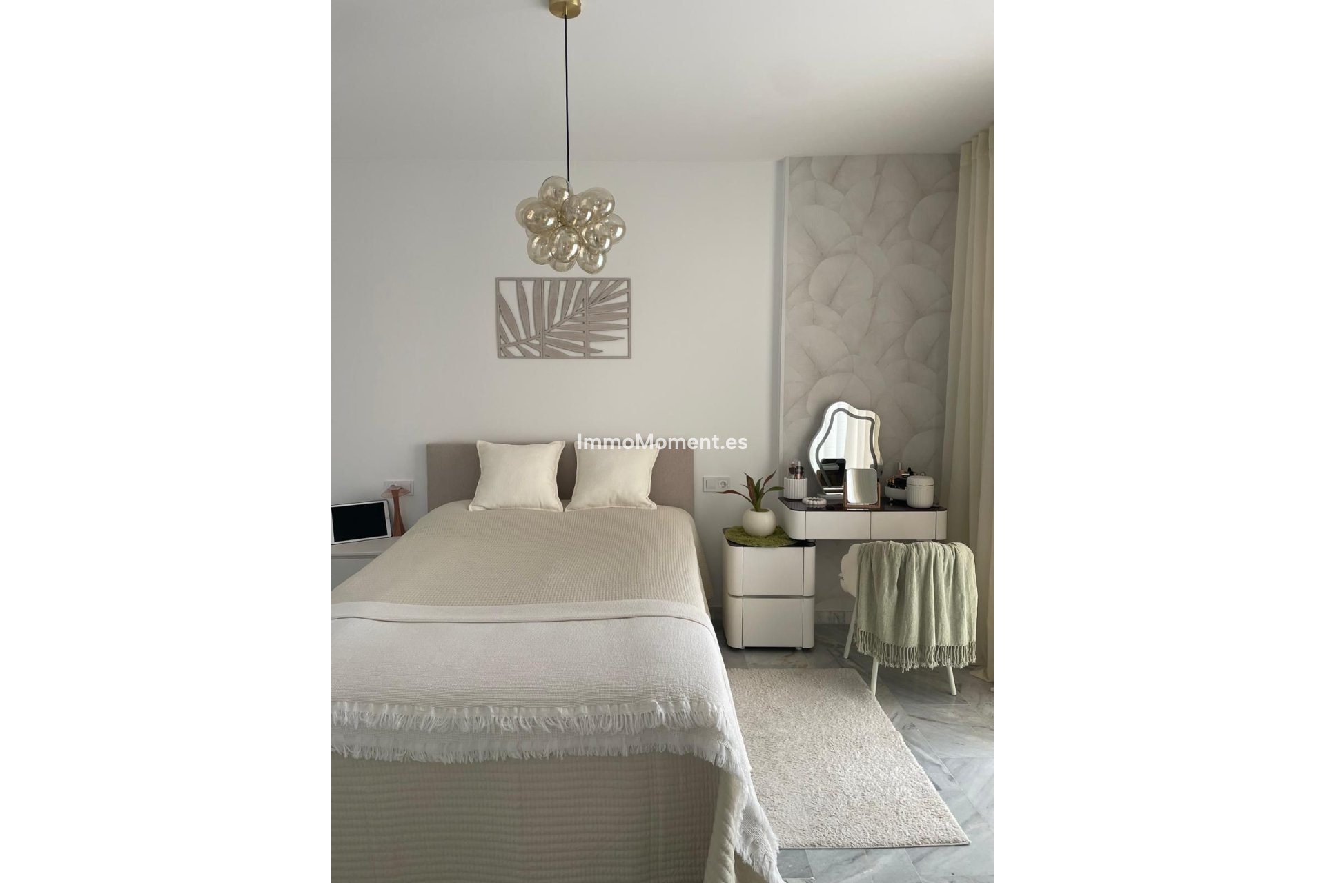 Resale - Apartment - Manilva - La Duquesa