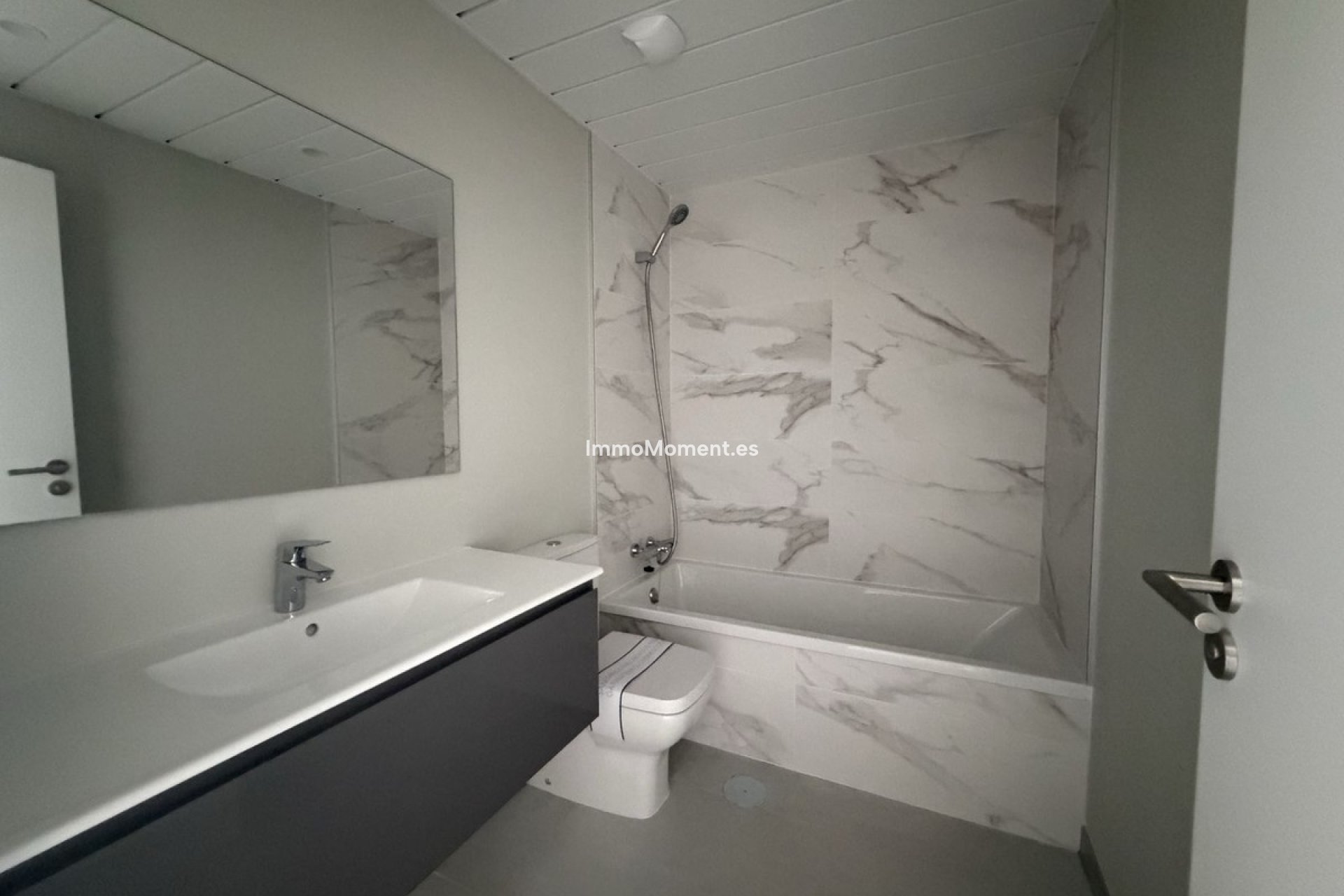 Resale - Apartment - Manilva - La Duquesa