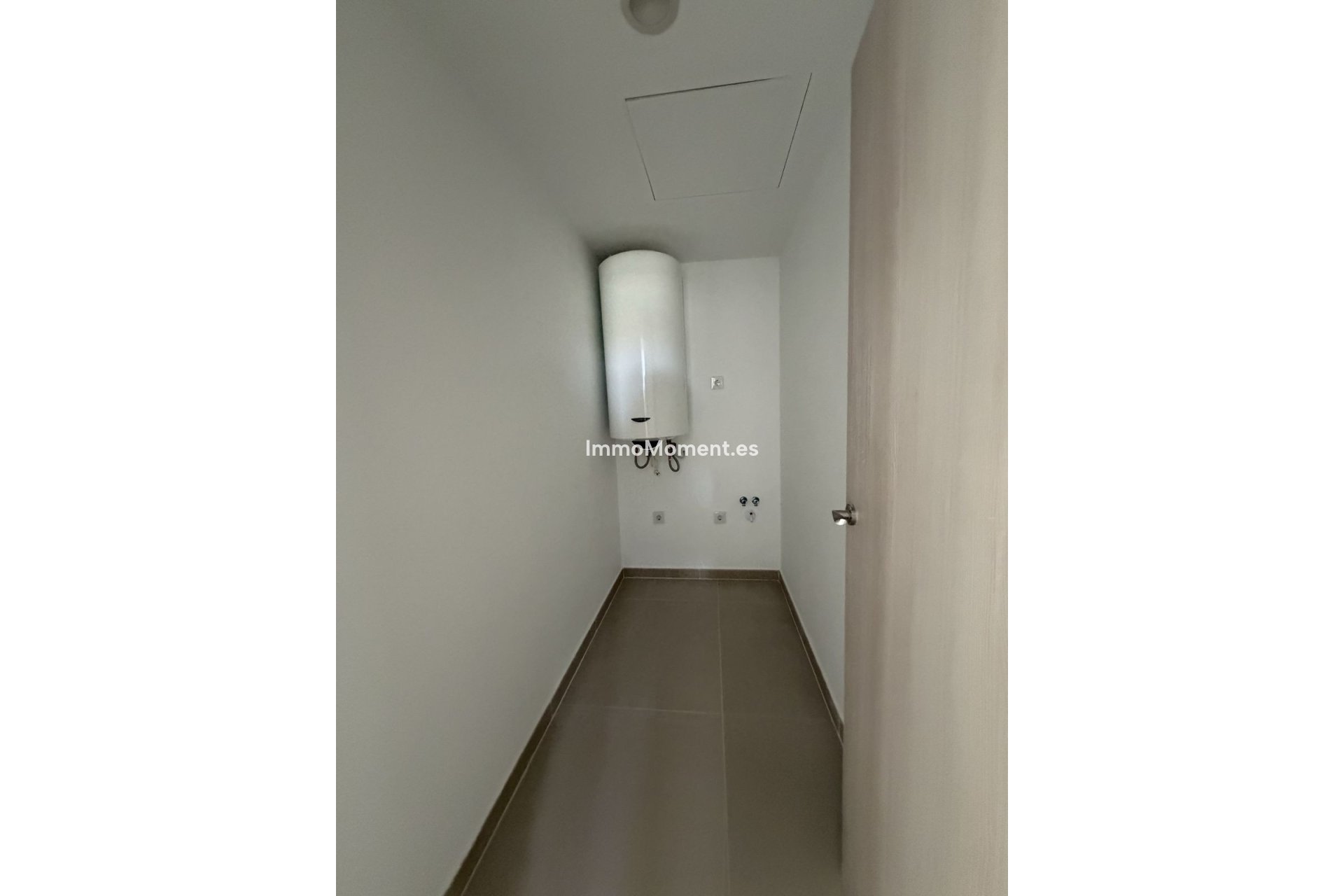 Resale - Apartment - Manilva - La Duquesa