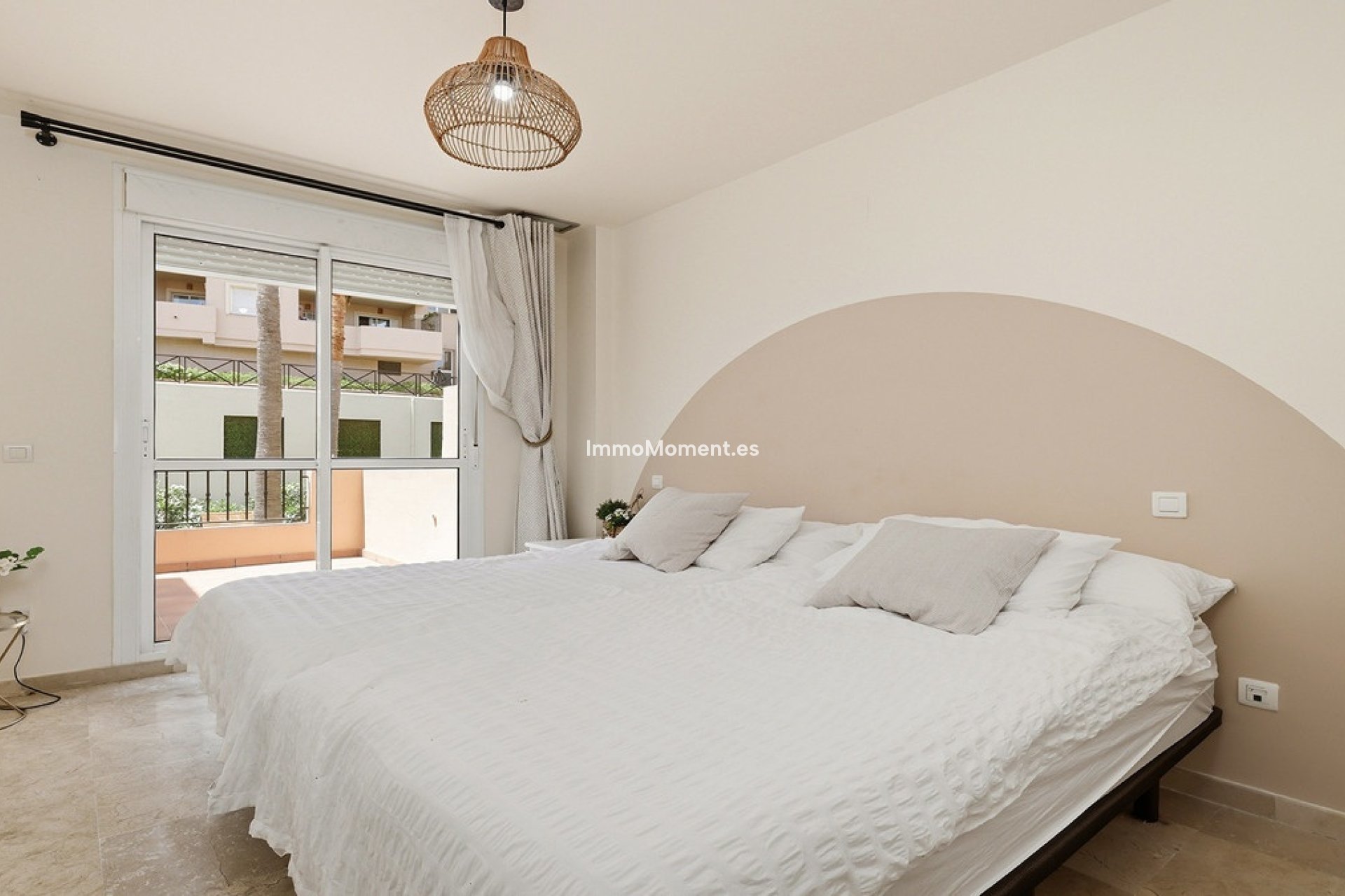 Resale - Apartment - Manilva - La Duquesa
