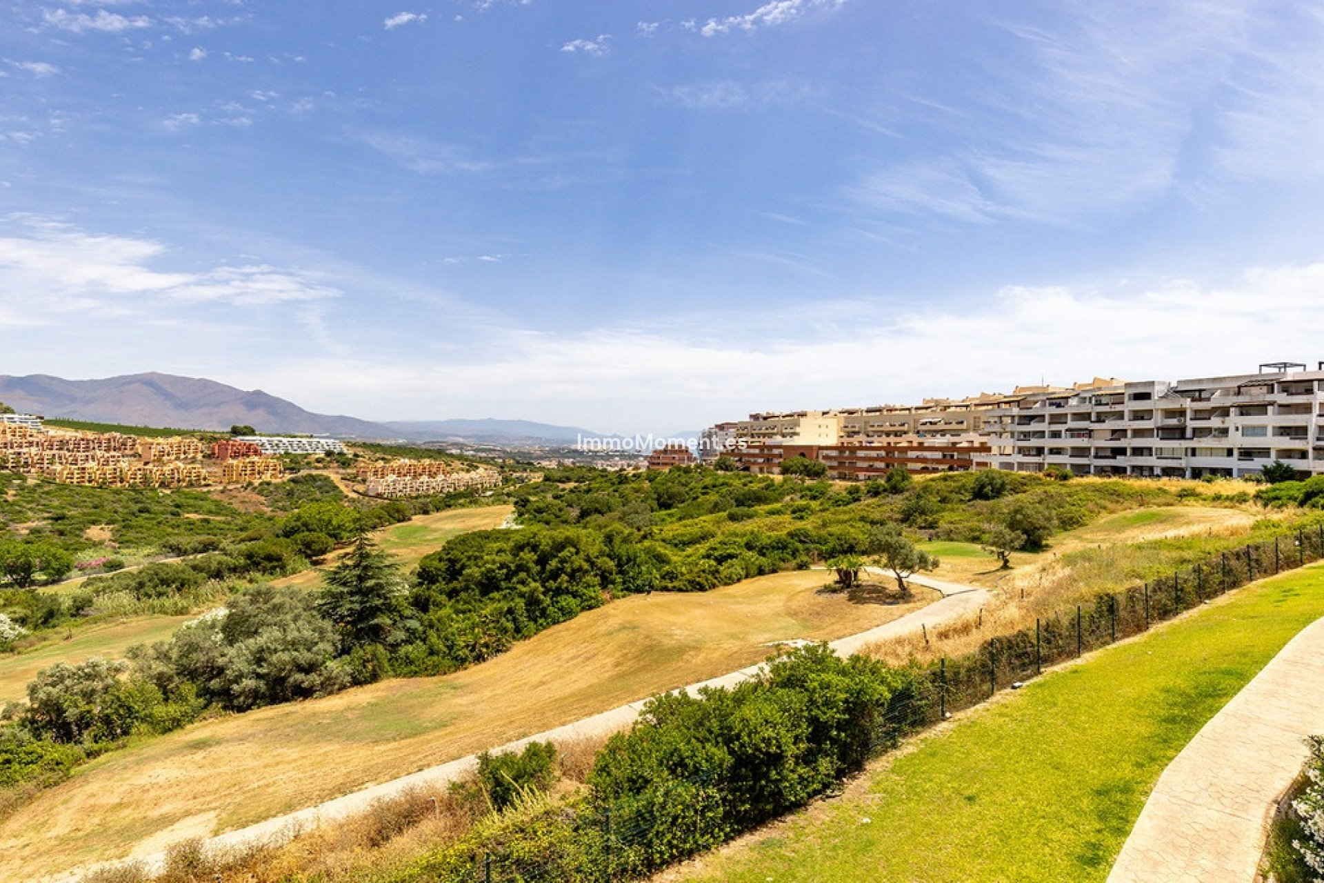 Resale - Apartment - Manilva - La Duquesa
