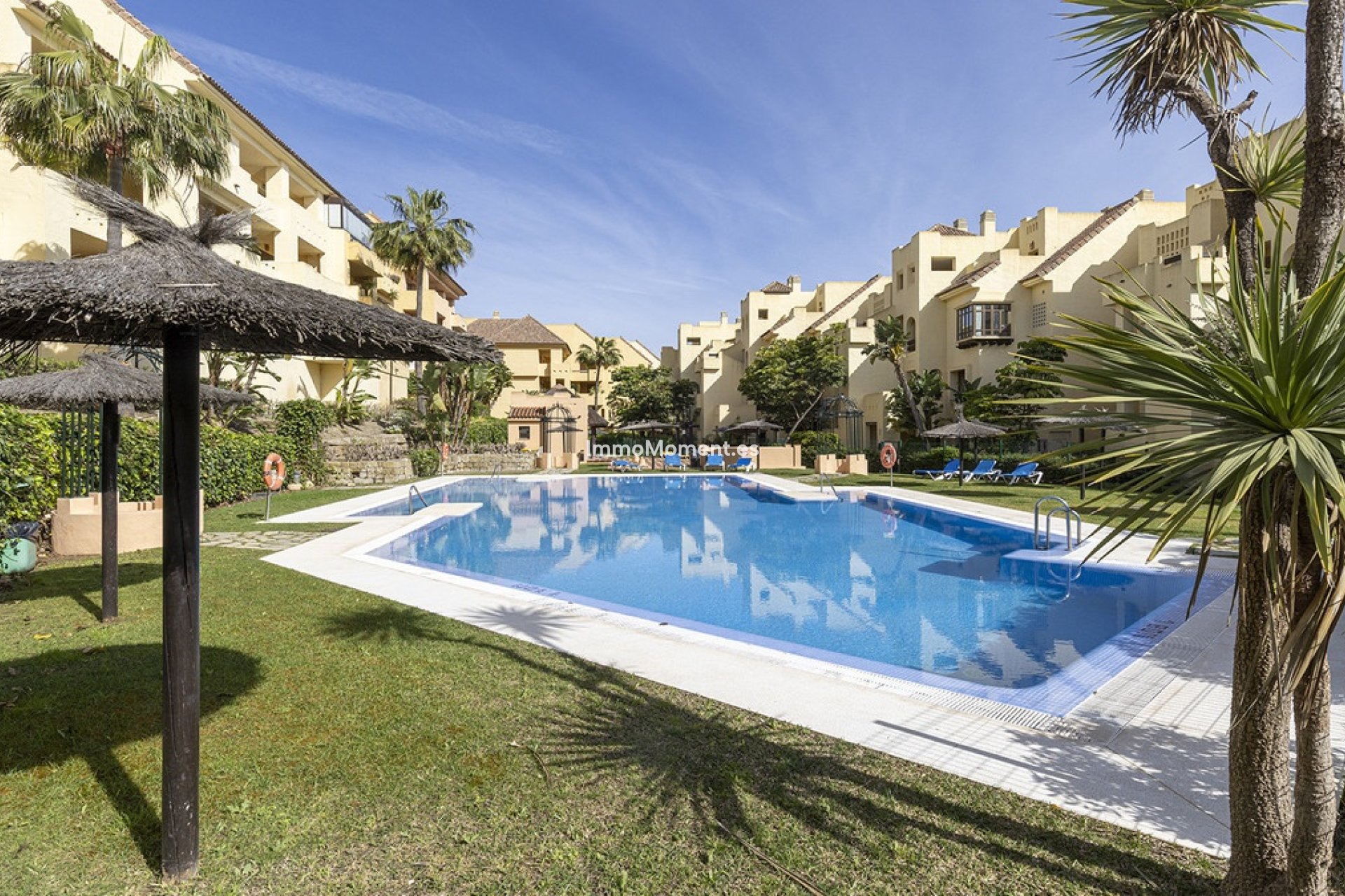 Resale - Apartment - Manilva - La Duquesa