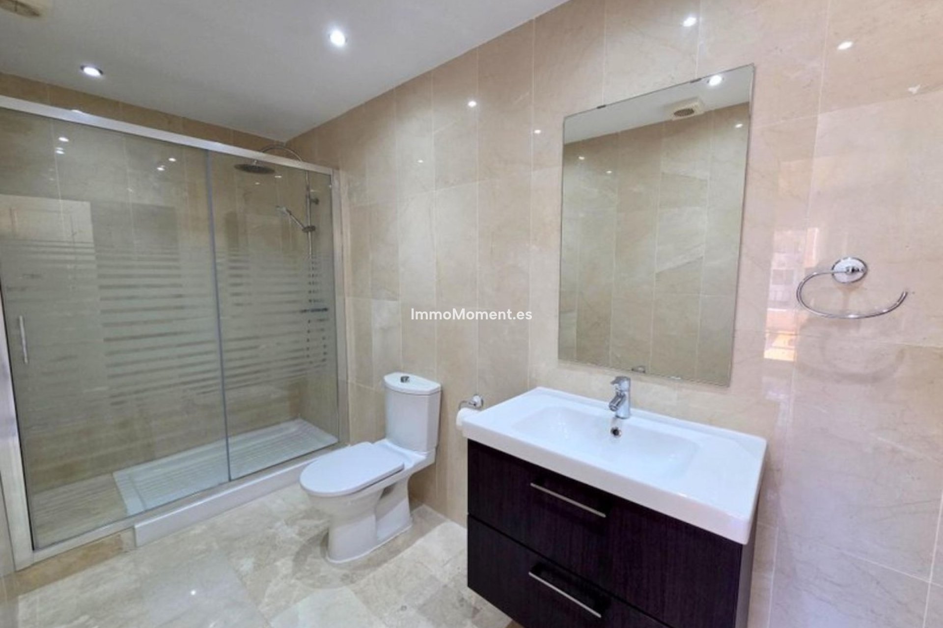 Resale - Apartment - Manilva - La Duquesa