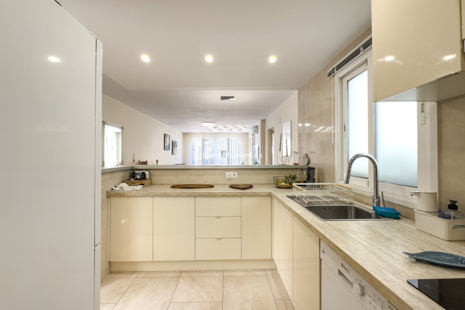 Resale - Apartment - Manilva - La Duquesa