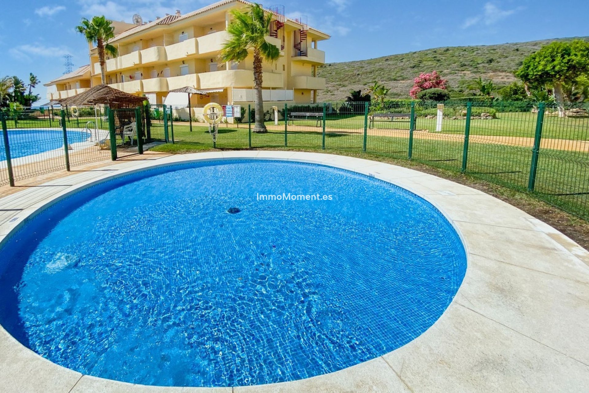 Resale - Apartment - Manilva - La Duquesa