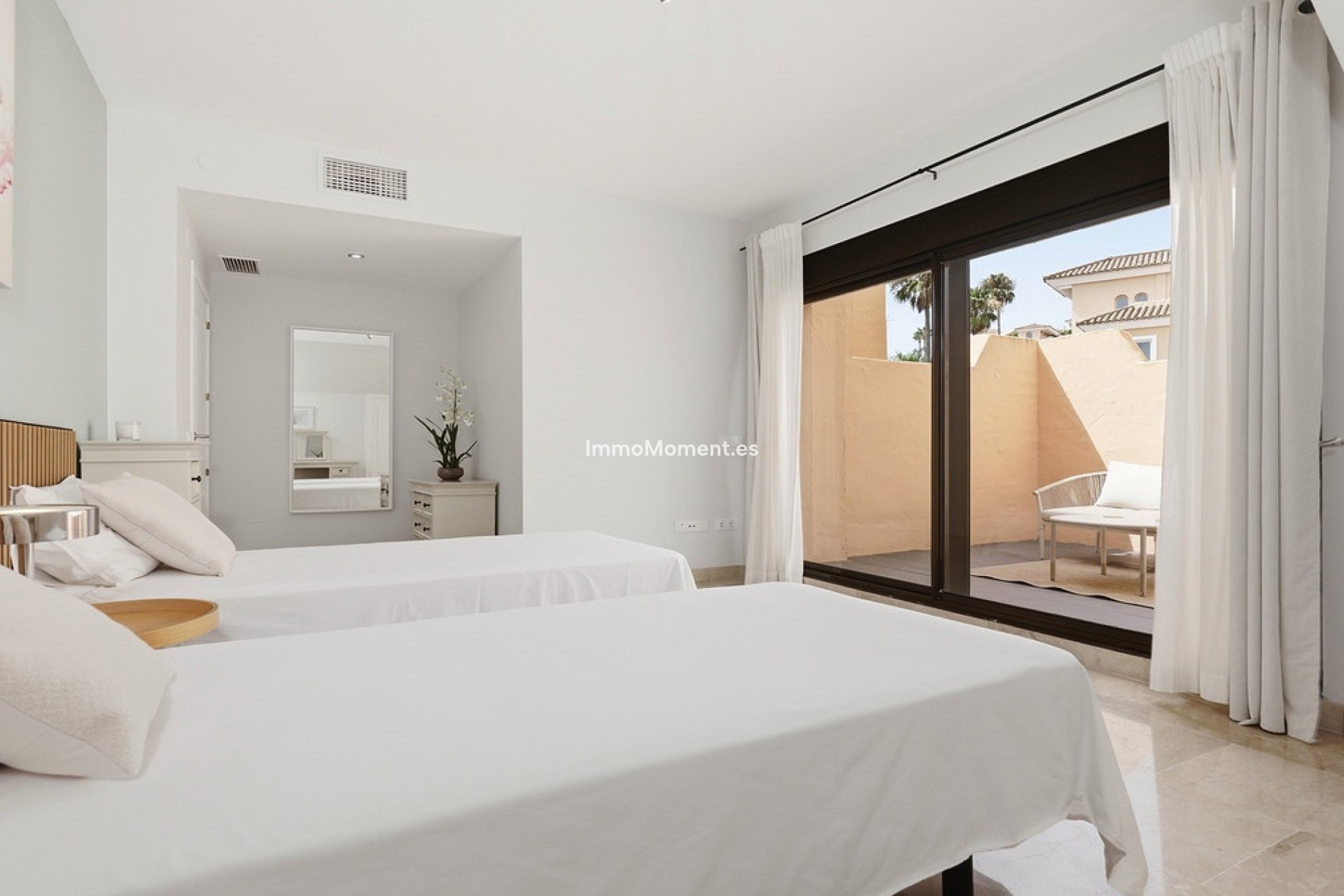 Resale - Apartment - Manilva - La Duquesa