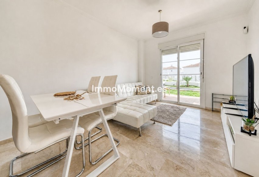 Resale - Apartment - Manilva - La Duquesa