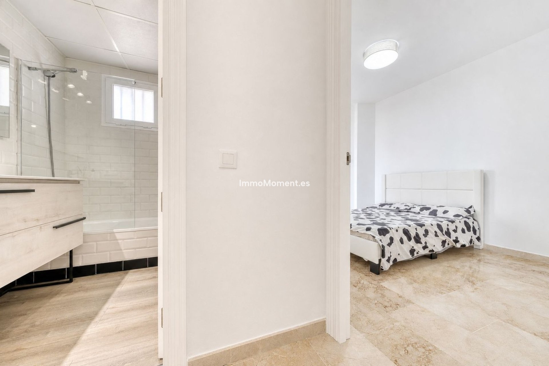 Resale - Apartment - Manilva - La Duquesa