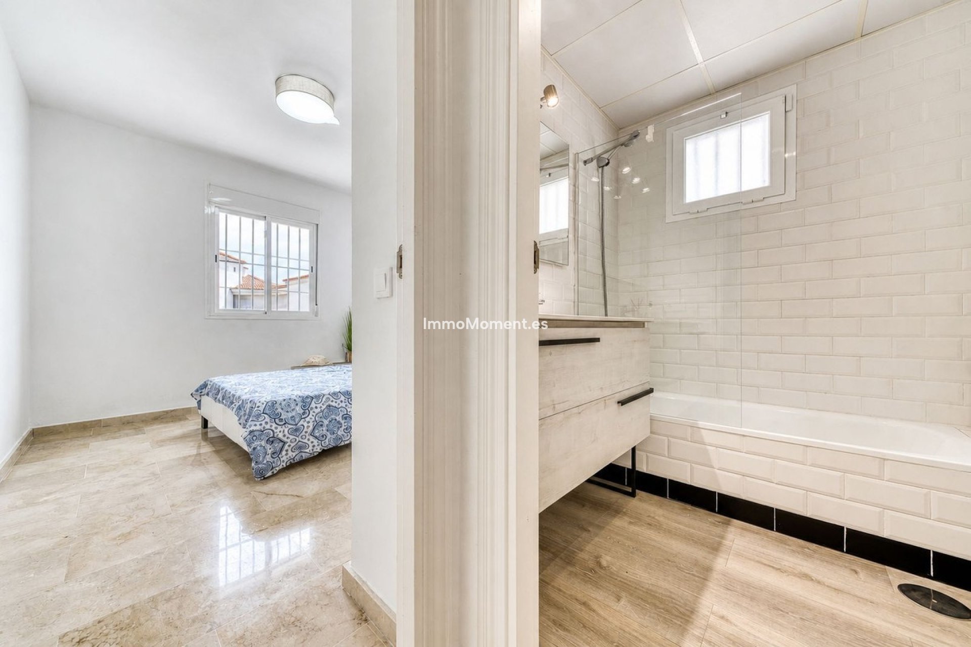 Resale - Apartment - Manilva - La Duquesa