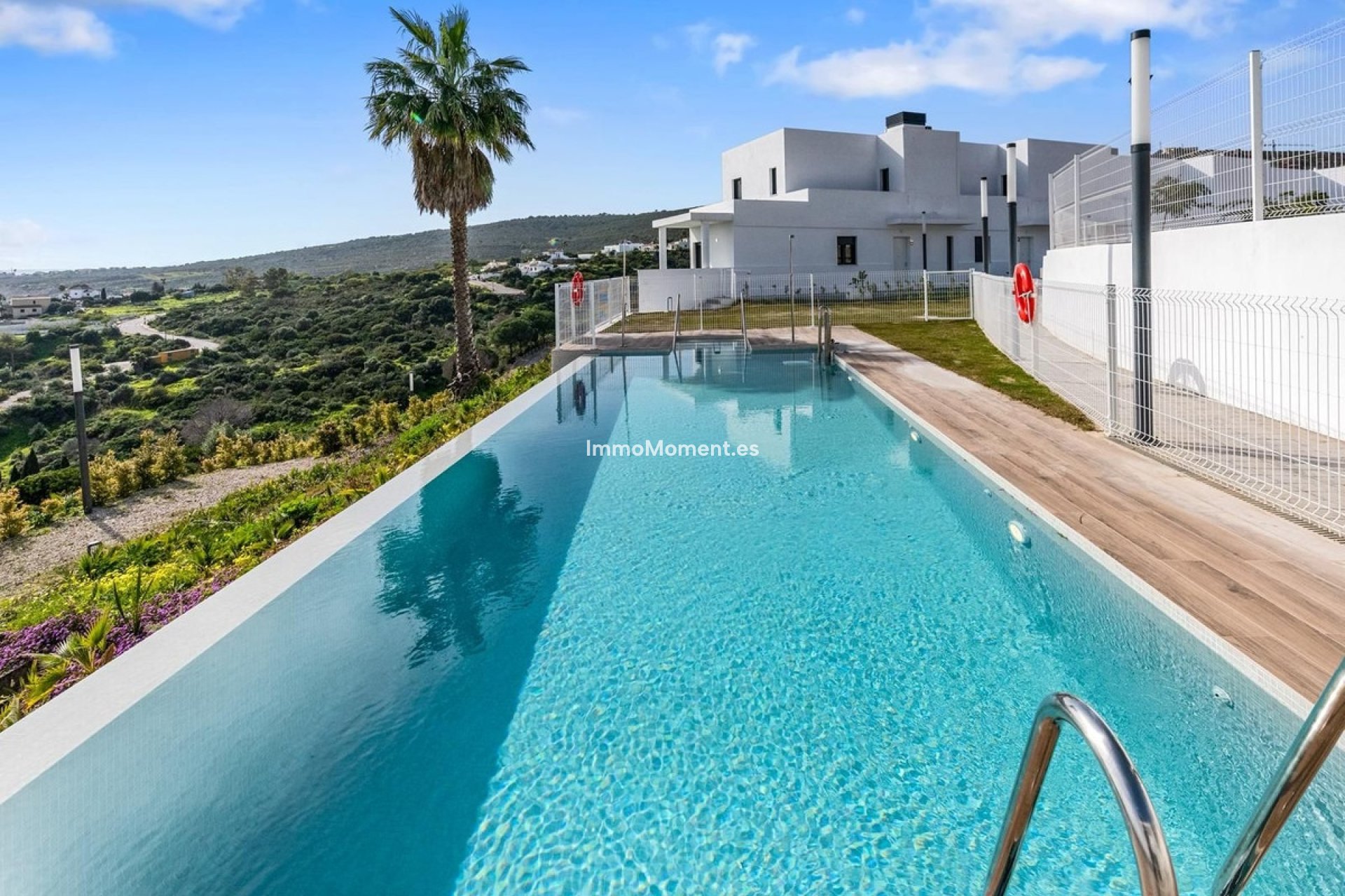 Resale - Apartment - Manilva - Manilva Centro