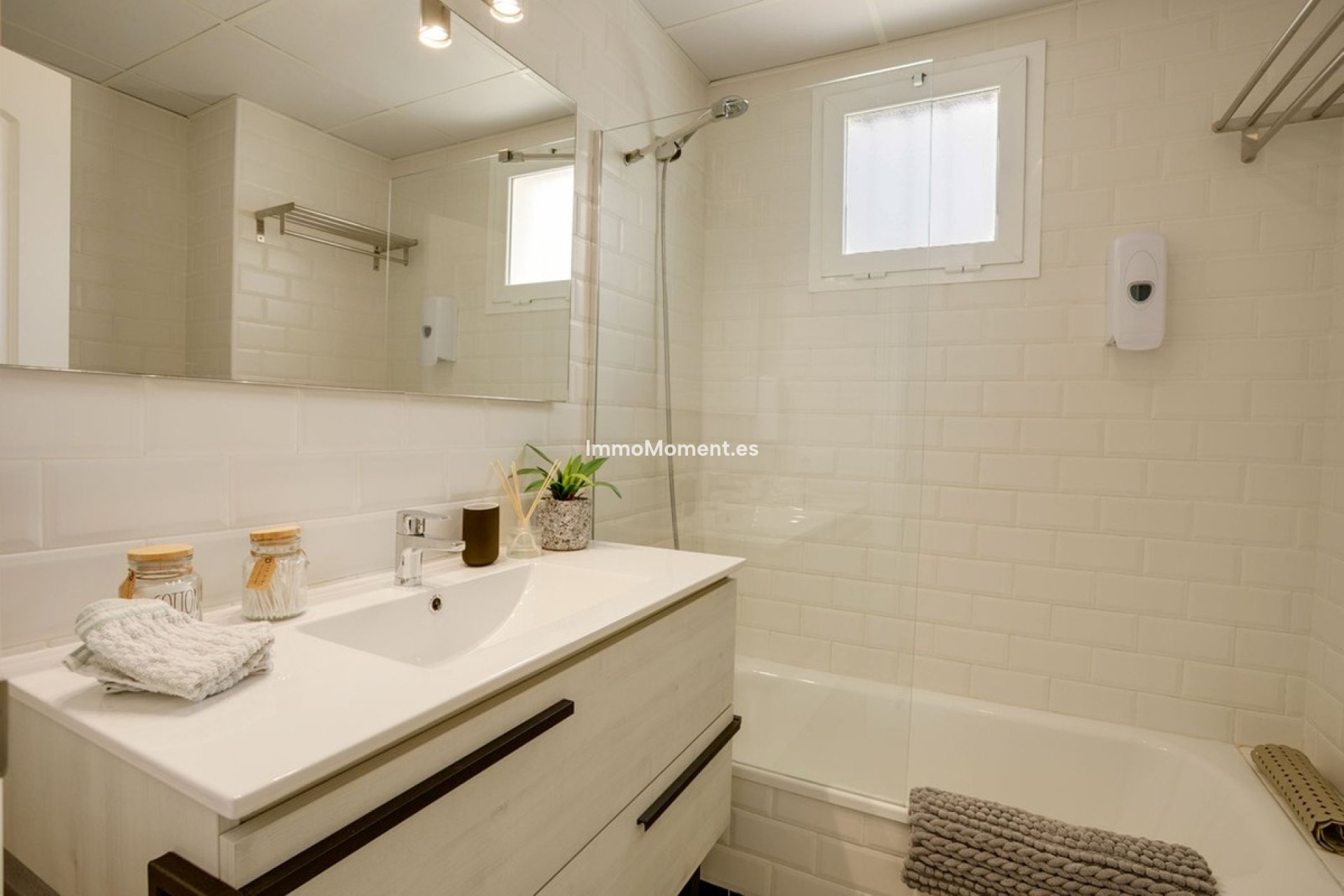 Resale - Apartment - Manilva - Manilva Centro