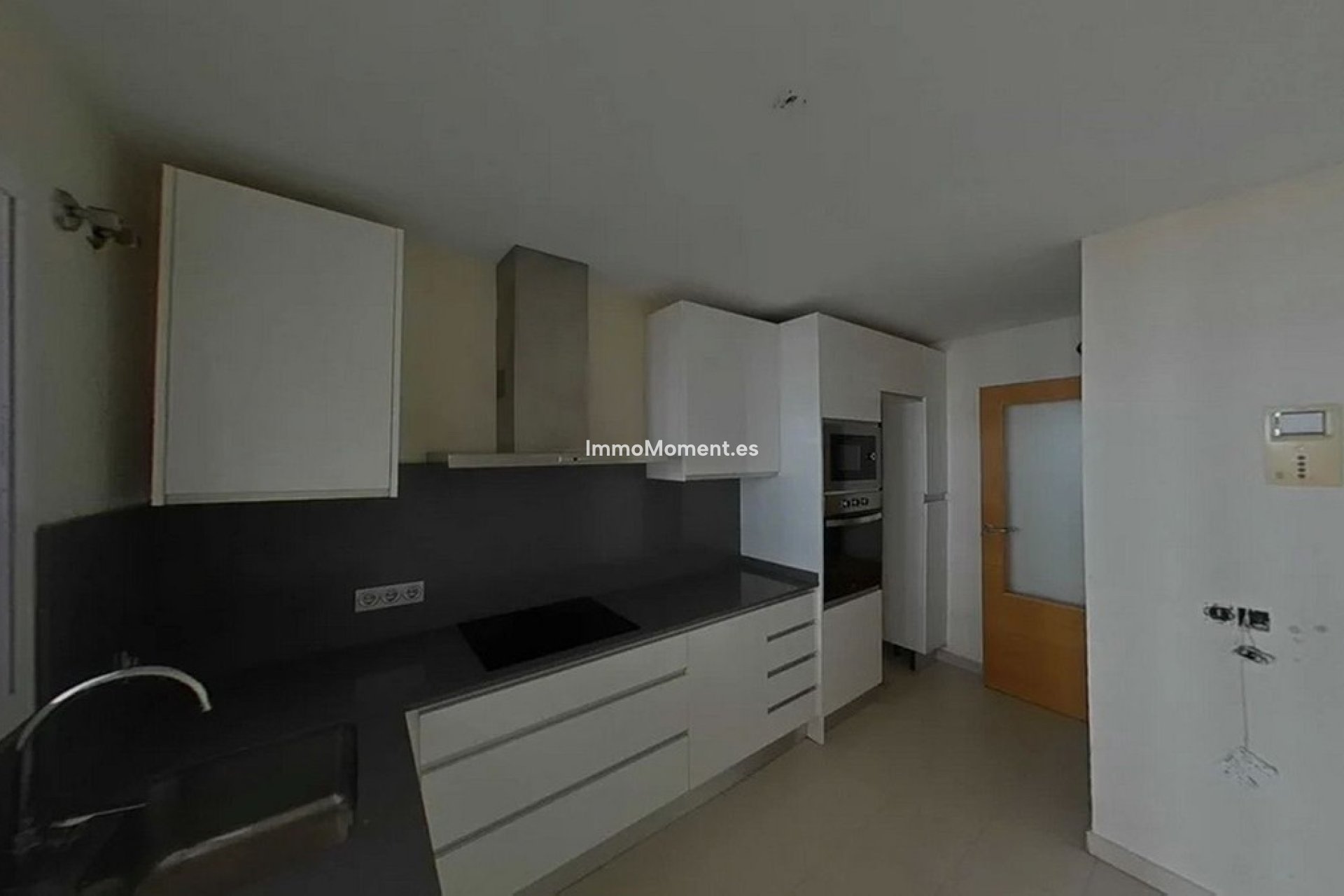 Resale - Apartment - Manilva - Manilva Centro