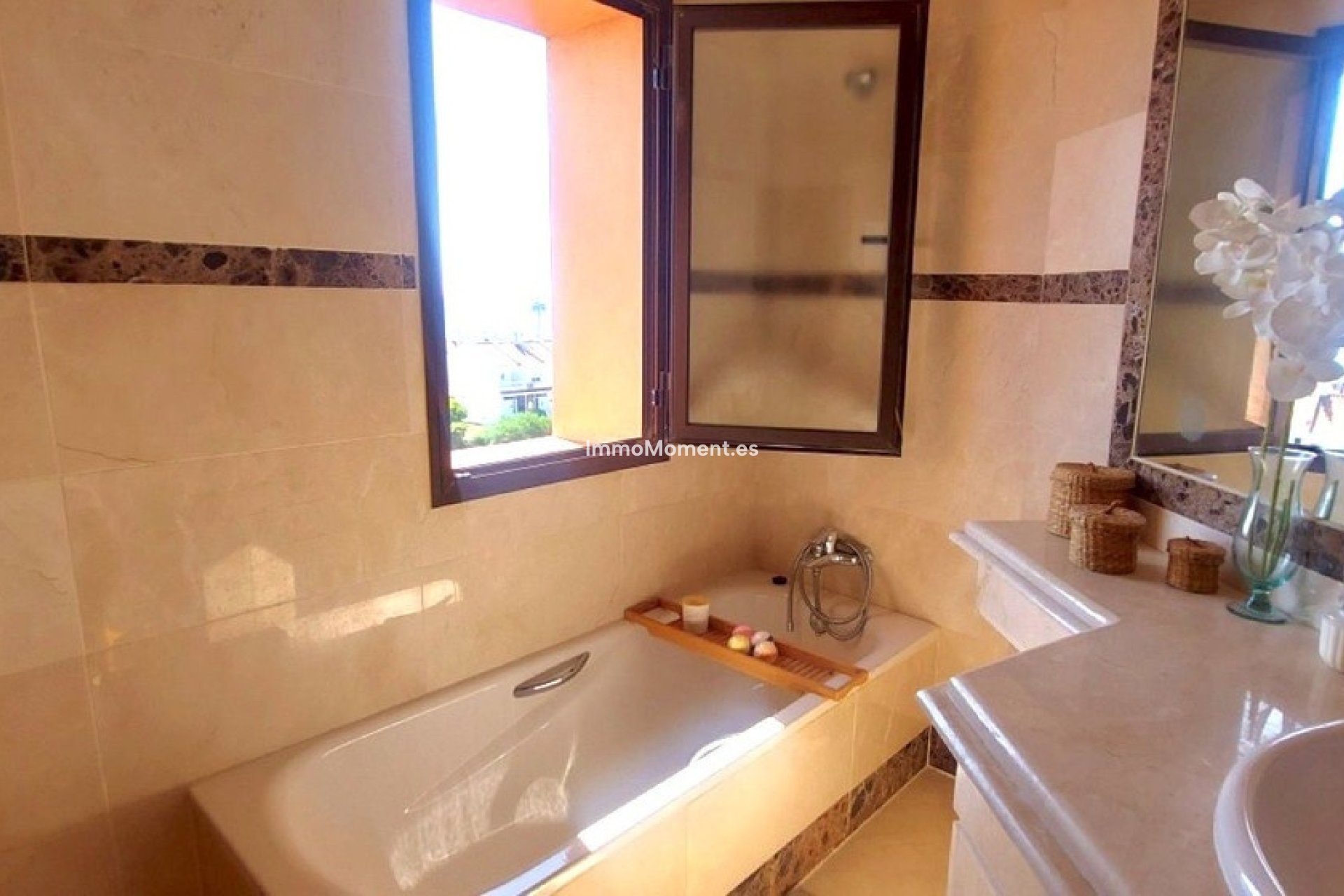 Resale - Apartment - Manilva - Manilva Centro