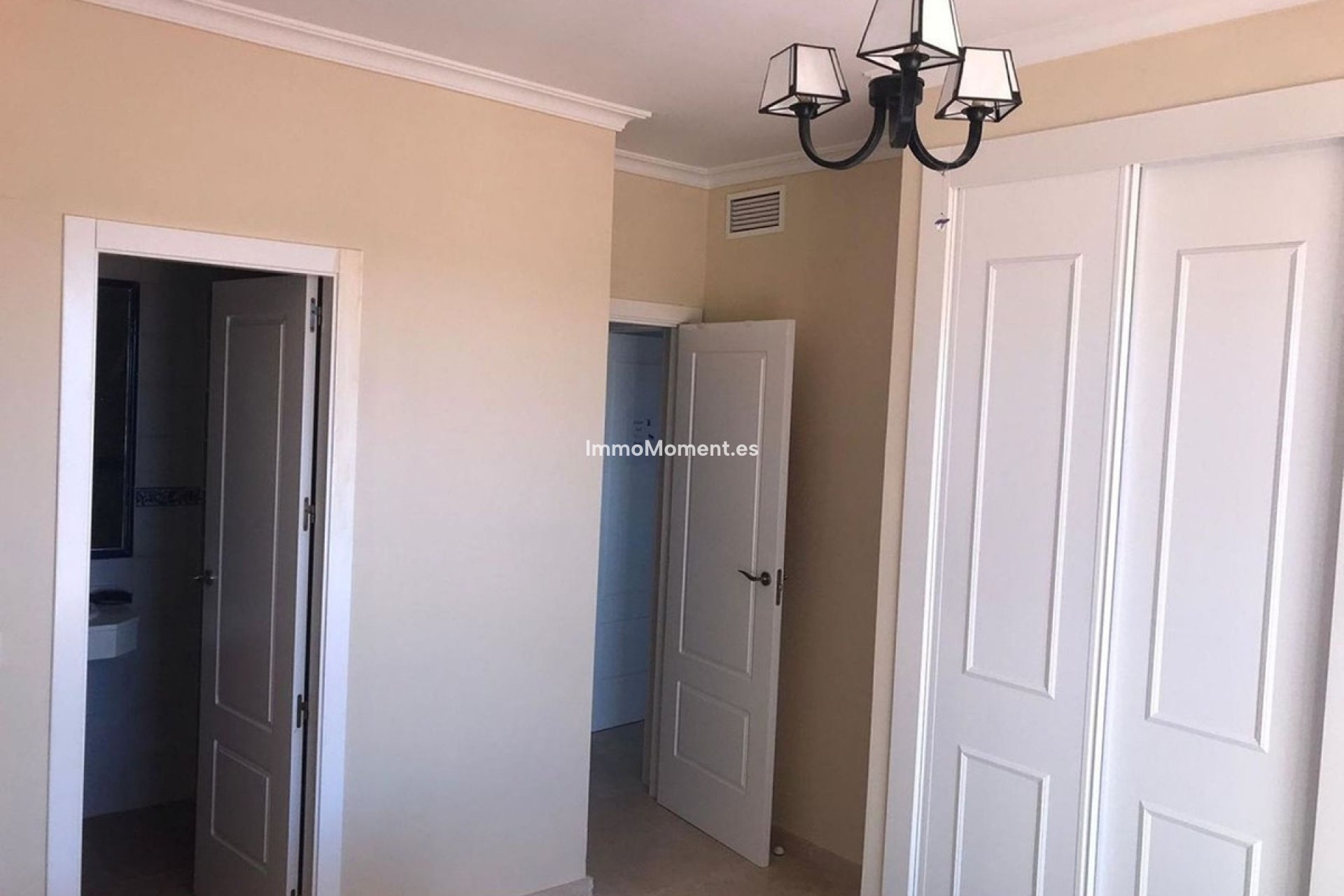 Resale - Apartment - Manilva - Manilva Centro
