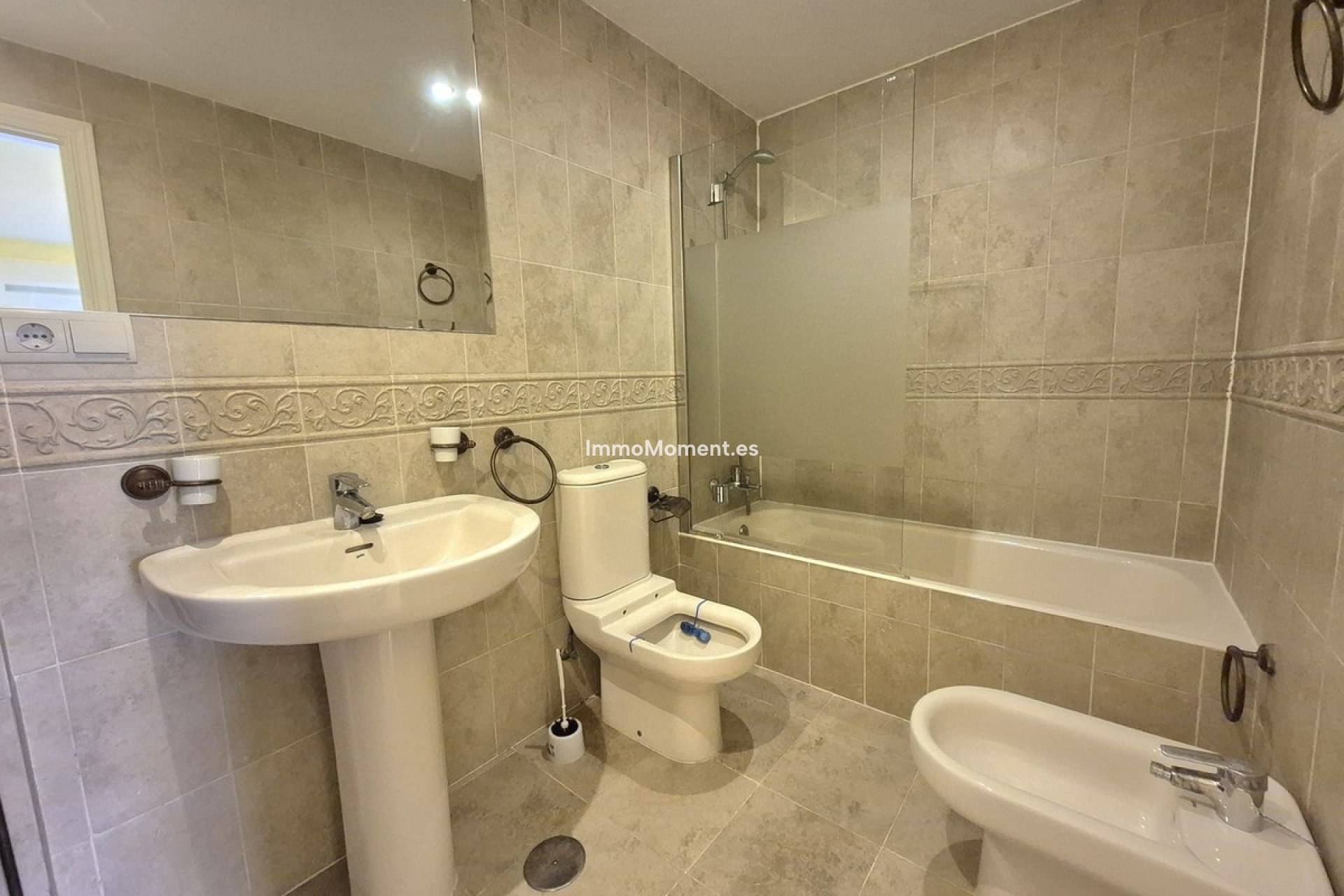 Resale - Apartment - Manilva - San Luis de Sabinillas