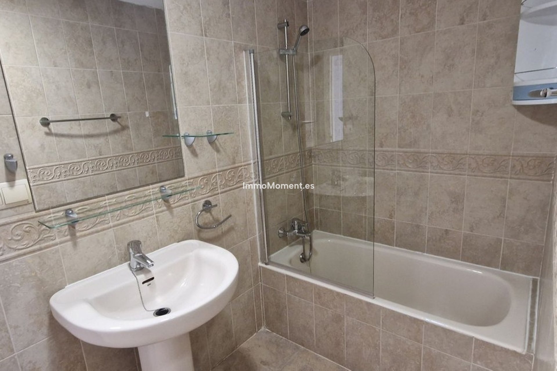 Resale - Apartment - Manilva - San Luis de Sabinillas