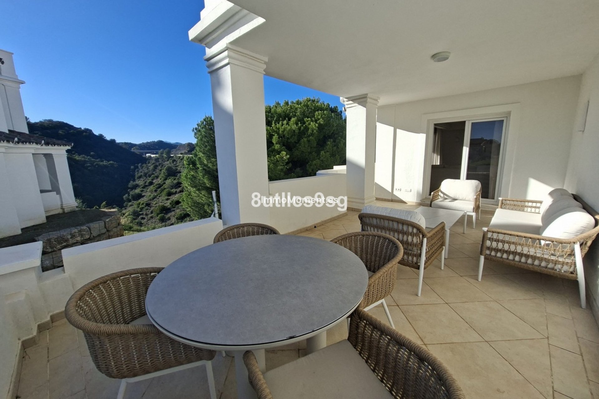 Resale - Apartment - Marbella - Aloha
