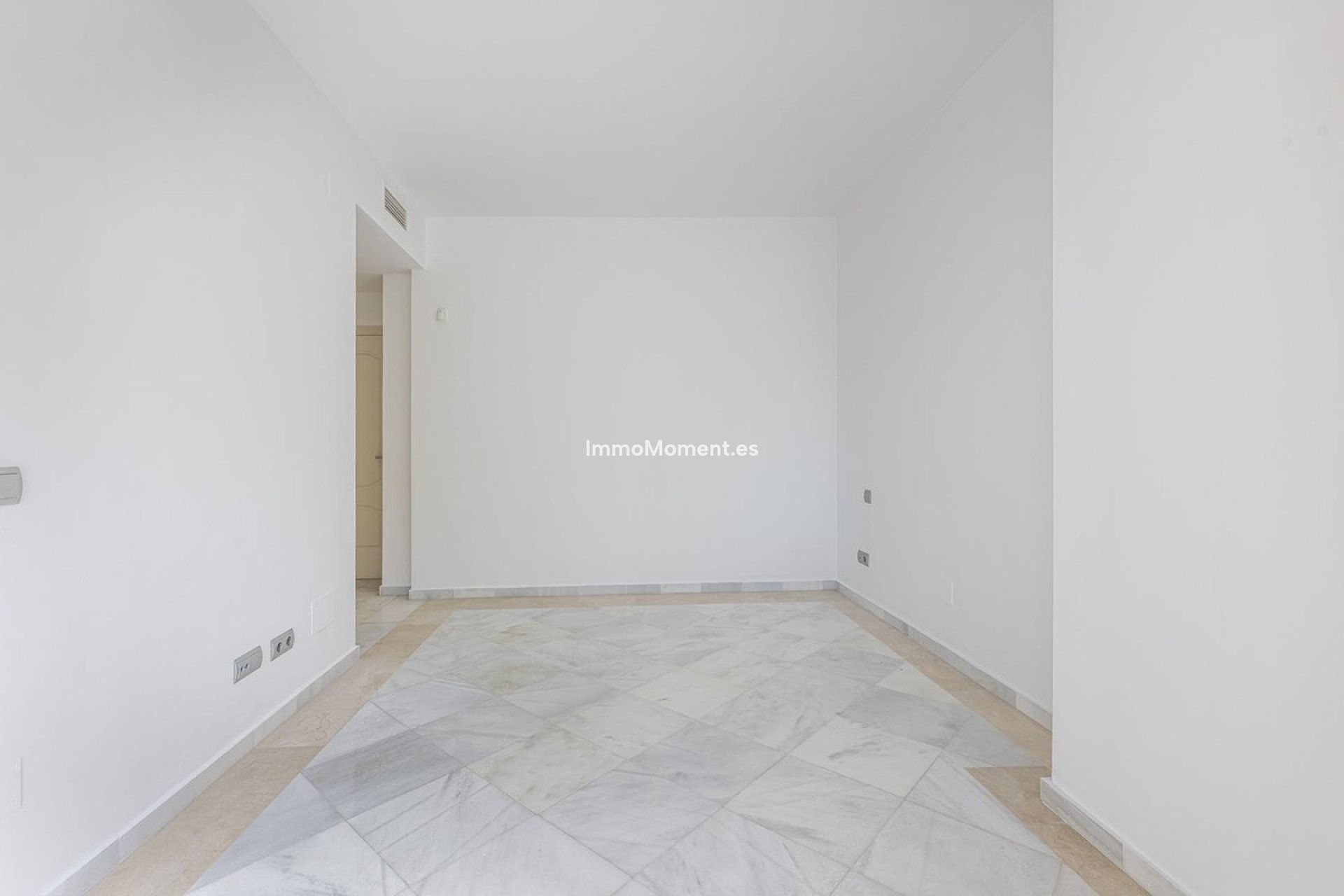 Resale - Apartment - Marbella - Aloha