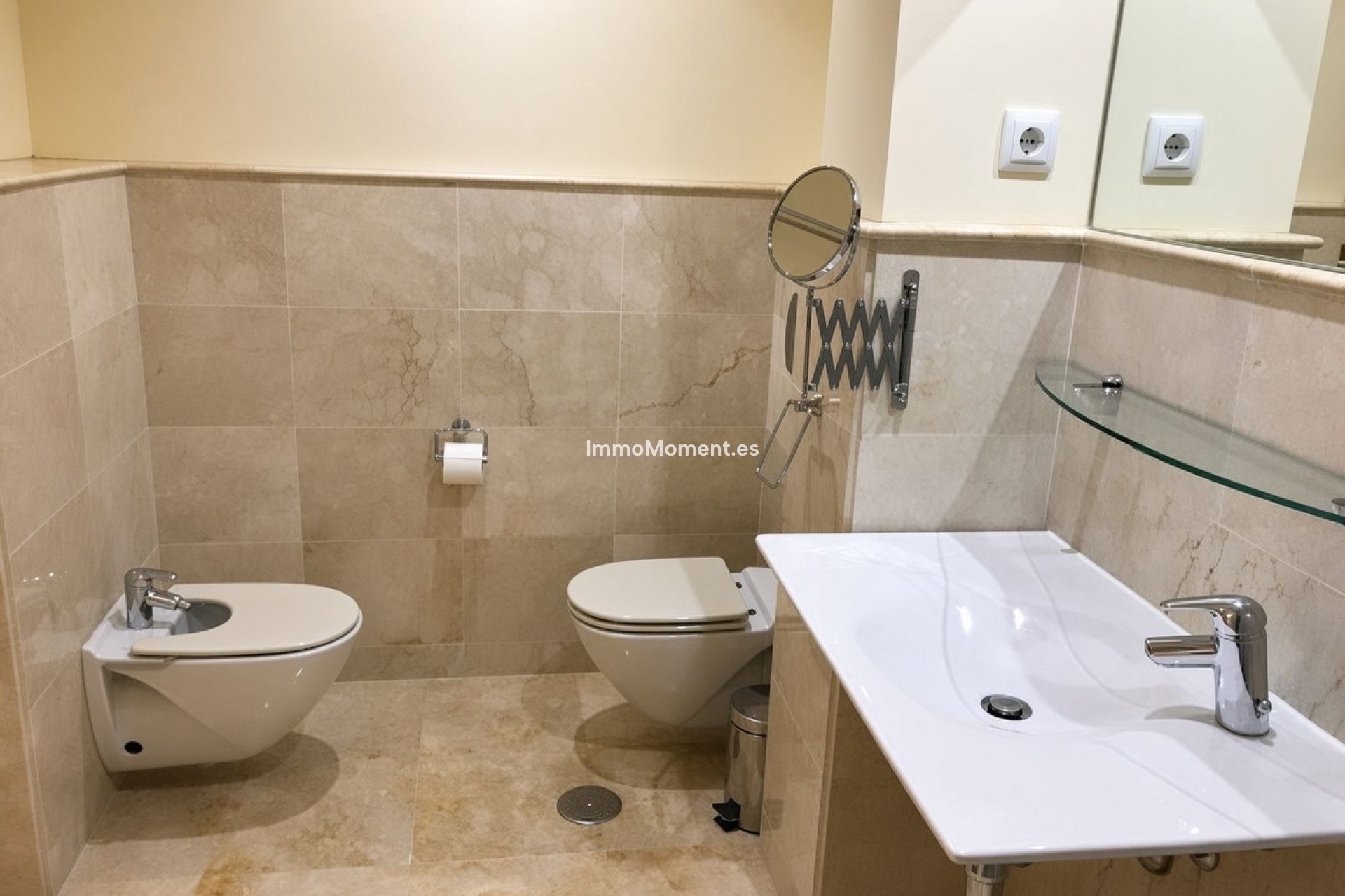 Resale - Apartment - Marbella - Altos de los Monteros