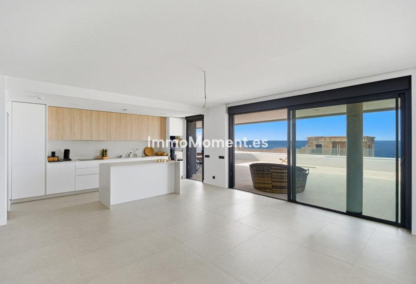 Resale - Apartment - Marbella - Altos de los Monteros
