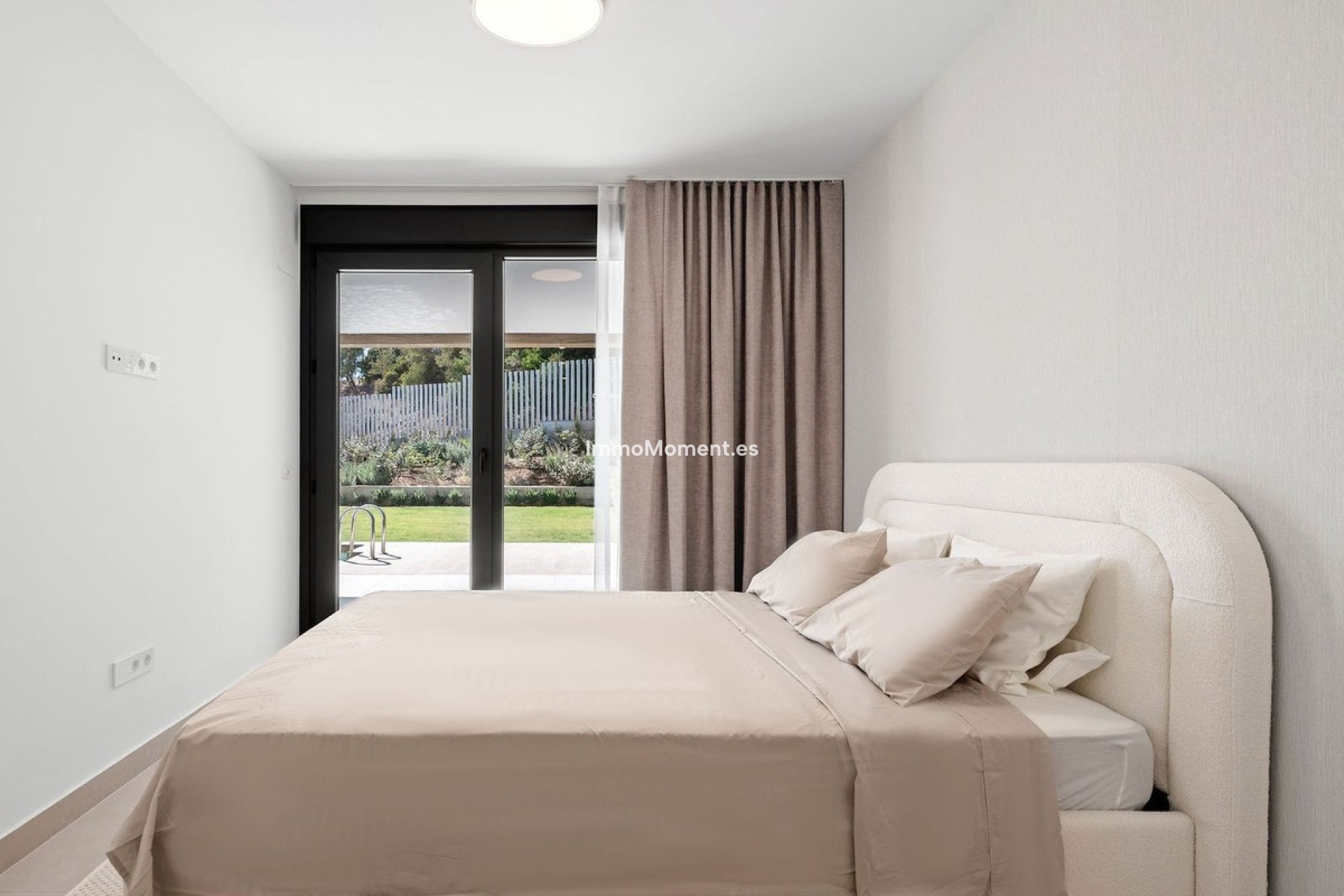 Resale - Apartment - Marbella - Altos de los Monteros
