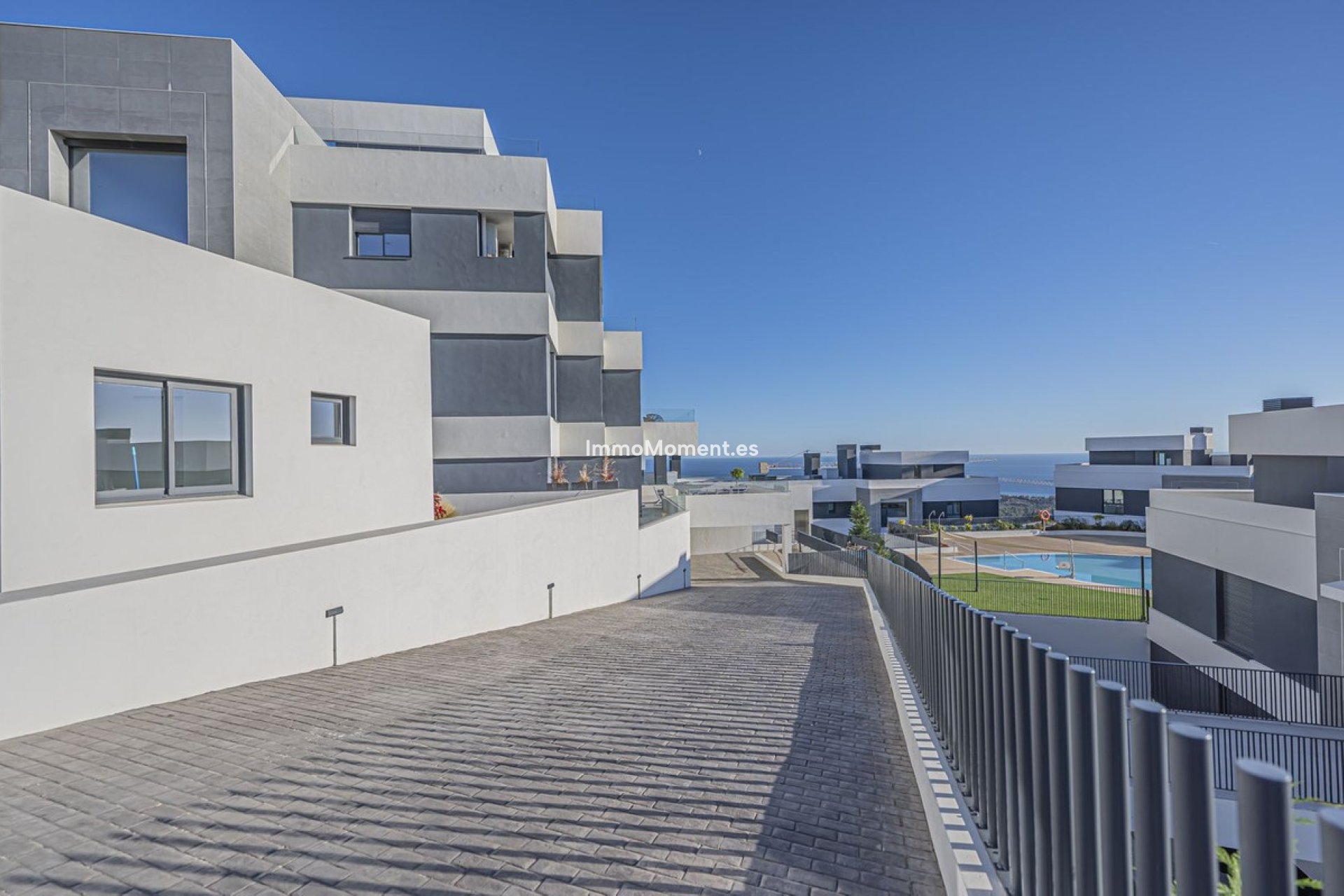 Resale - Apartment - Marbella - Altos de los Monteros