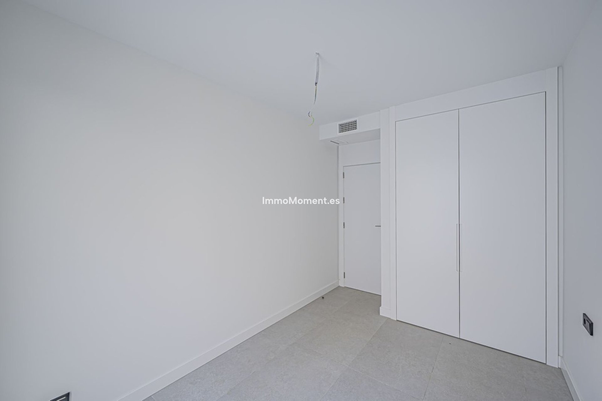 Resale - Apartment - Marbella - Altos de los Monteros