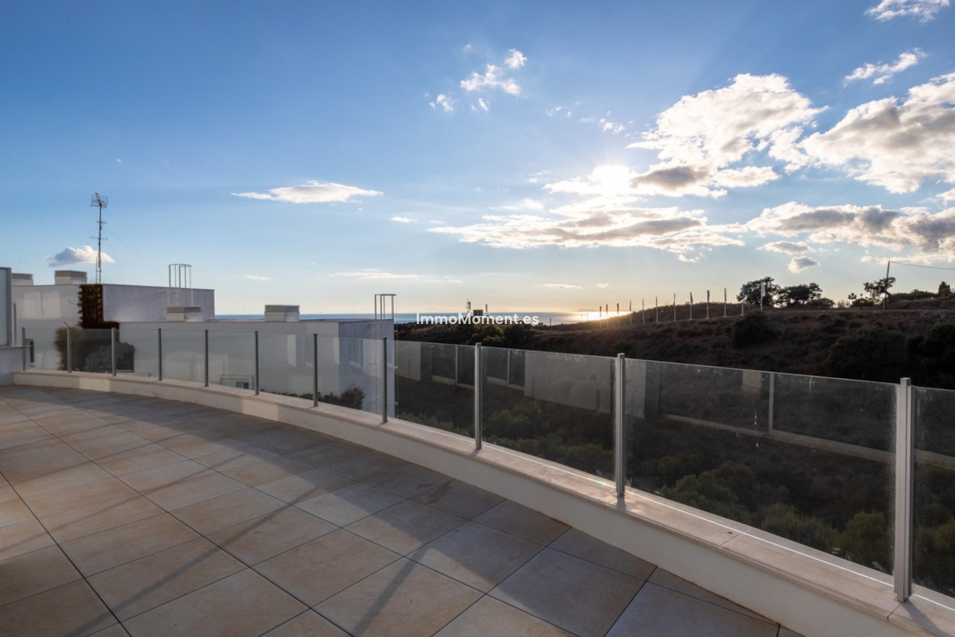 Resale - Apartment - Marbella - Altos de los Monteros