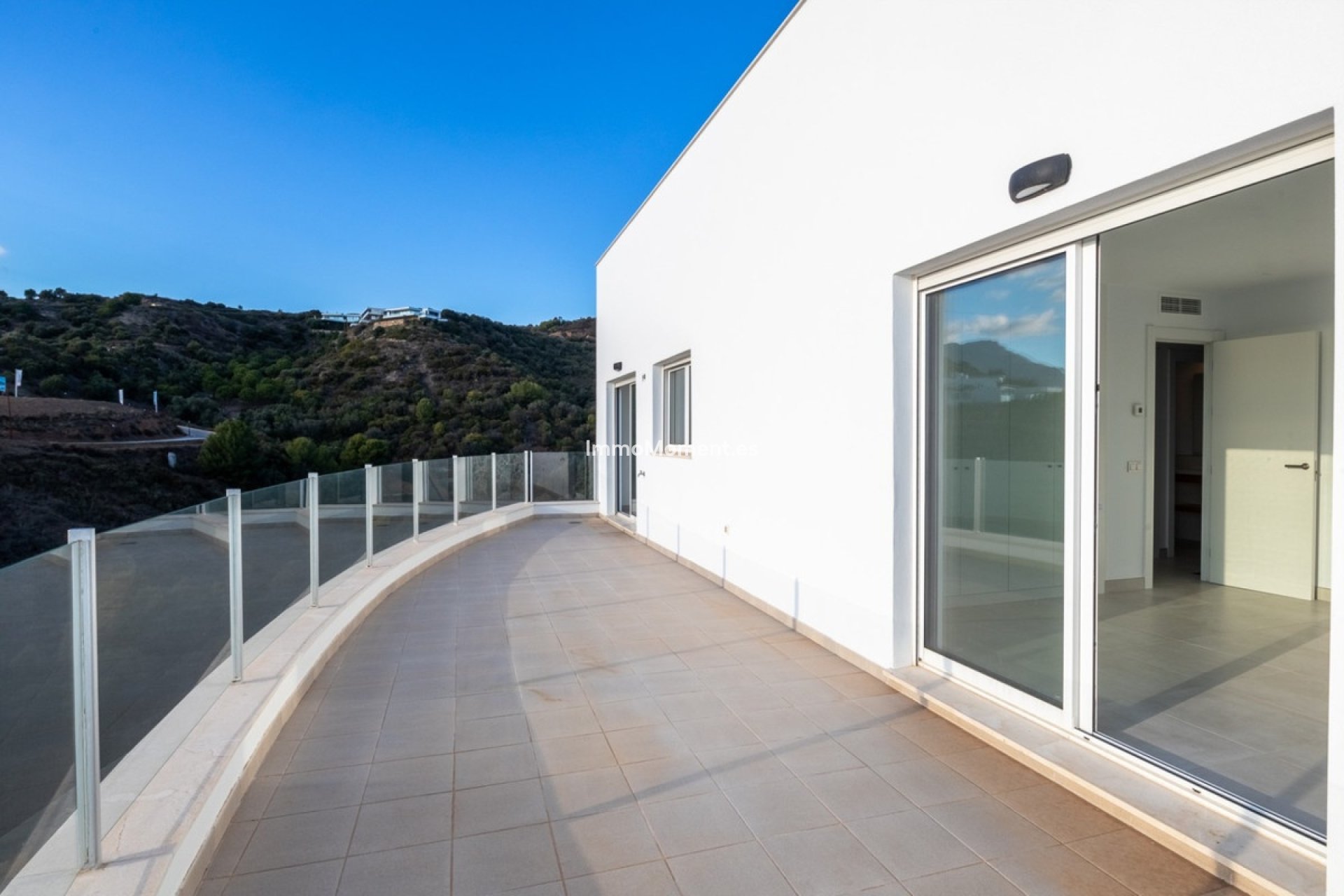 Resale - Apartment - Marbella - Altos de los Monteros