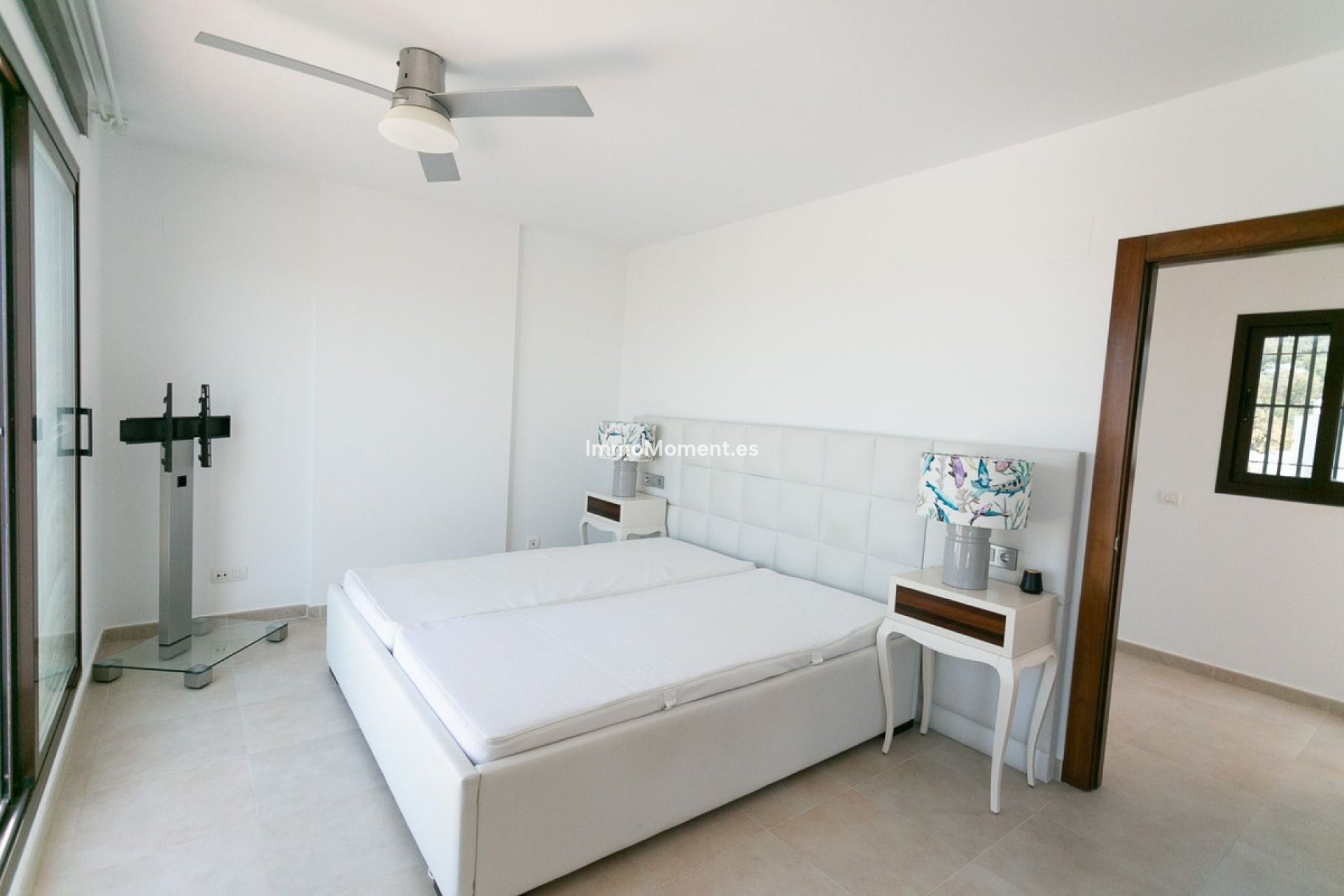 Resale - Apartment - Marbella - Altos de los Monteros