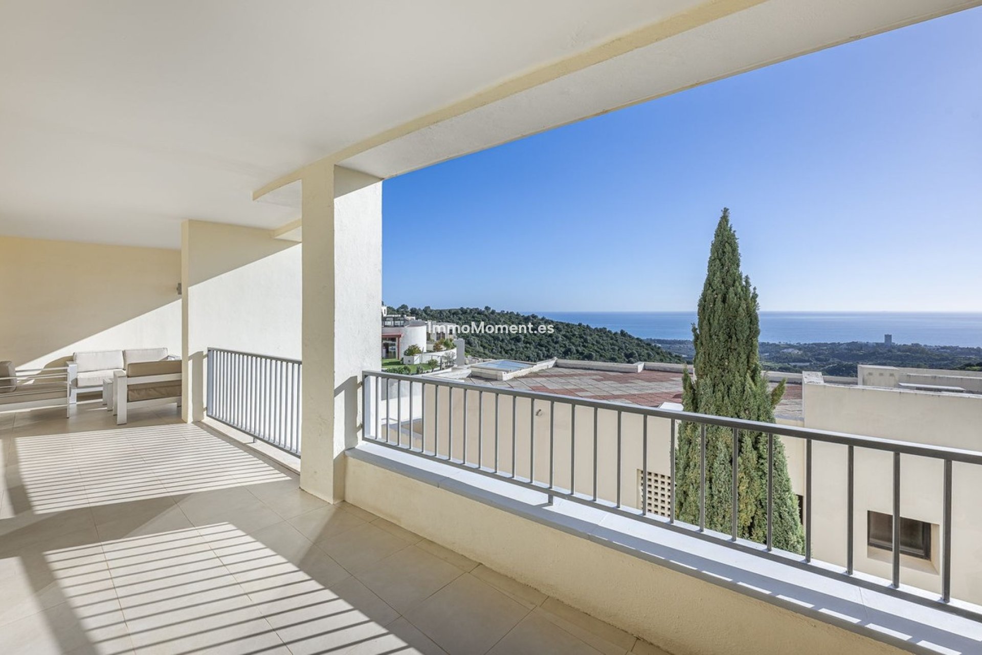 Resale - Apartment - Marbella - Altos de los Monteros